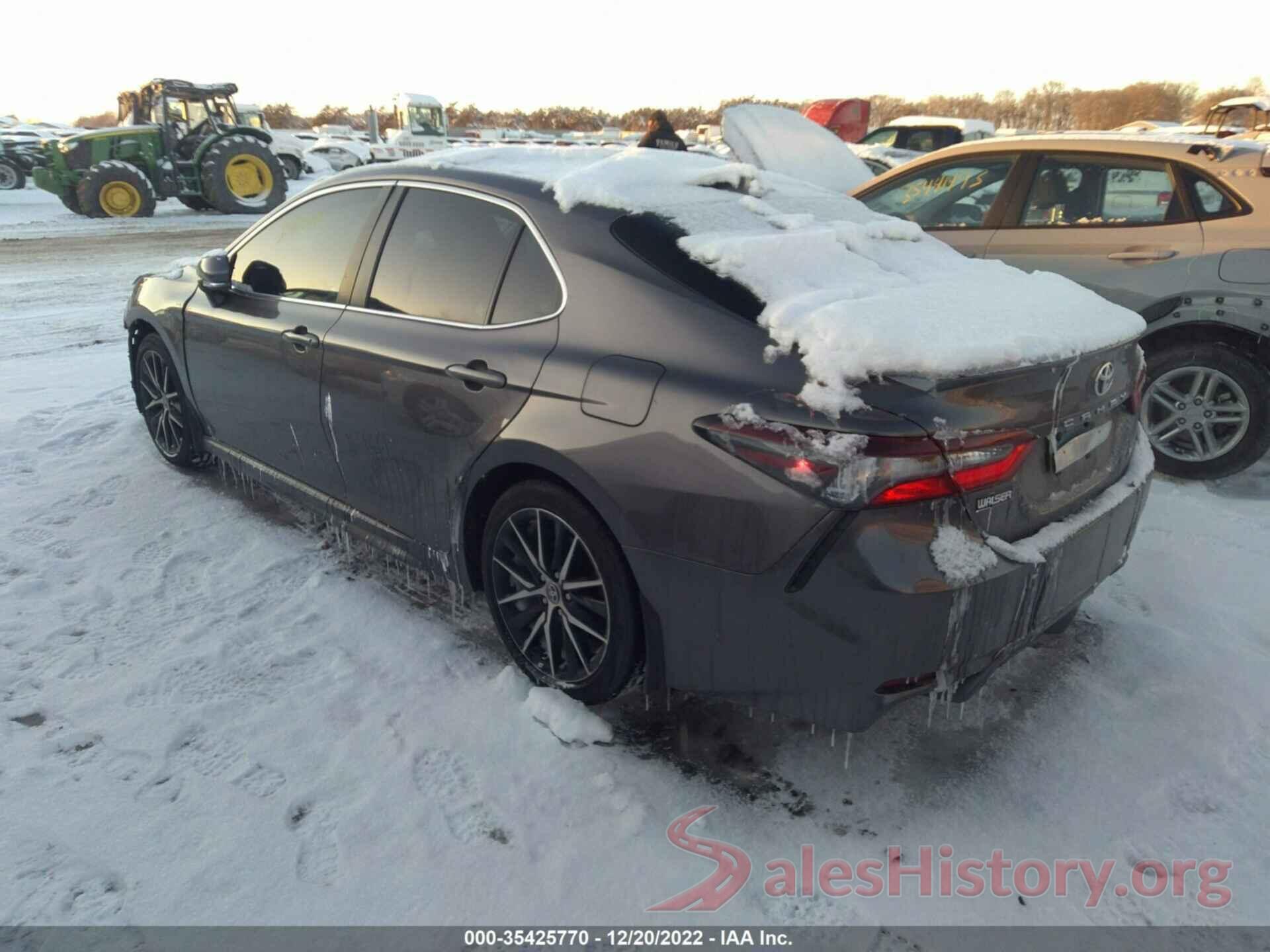 4T1G11AK8NU653124 2022 TOYOTA CAMRY