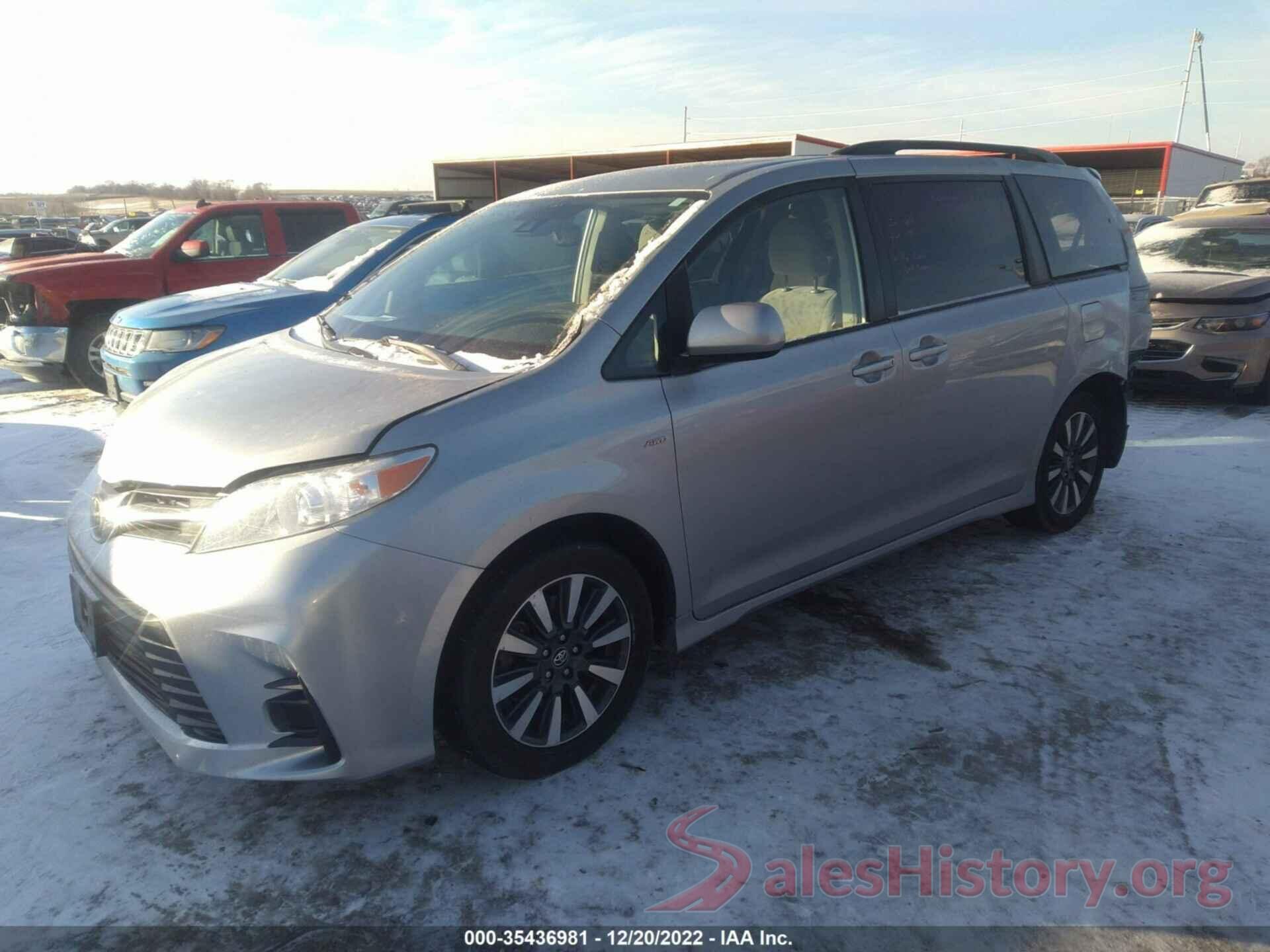 5TDJZ3DC1KS221414 2019 TOYOTA SIENNA