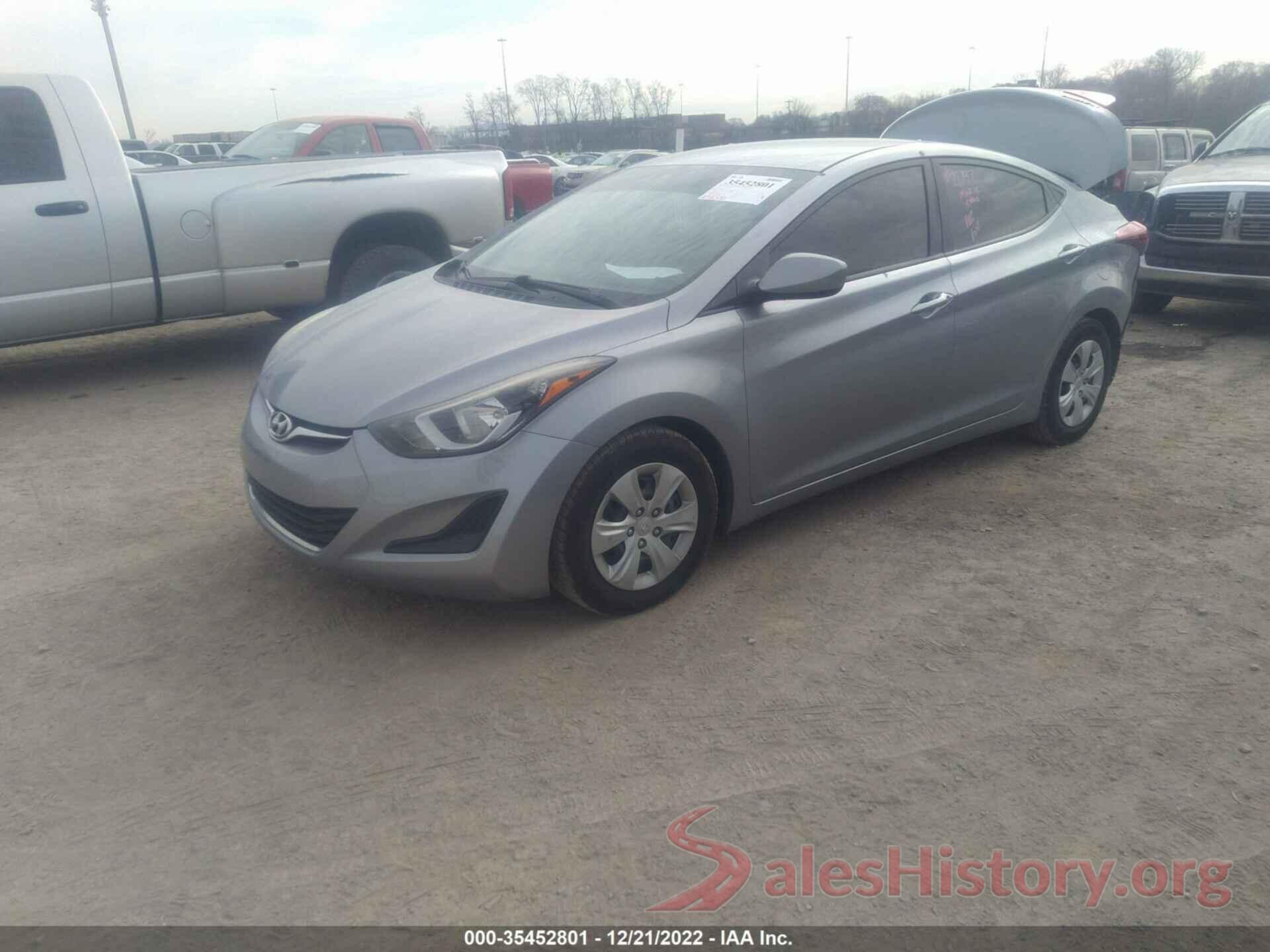 5NPDH4AE8GH743840 2016 HYUNDAI ELANTRA