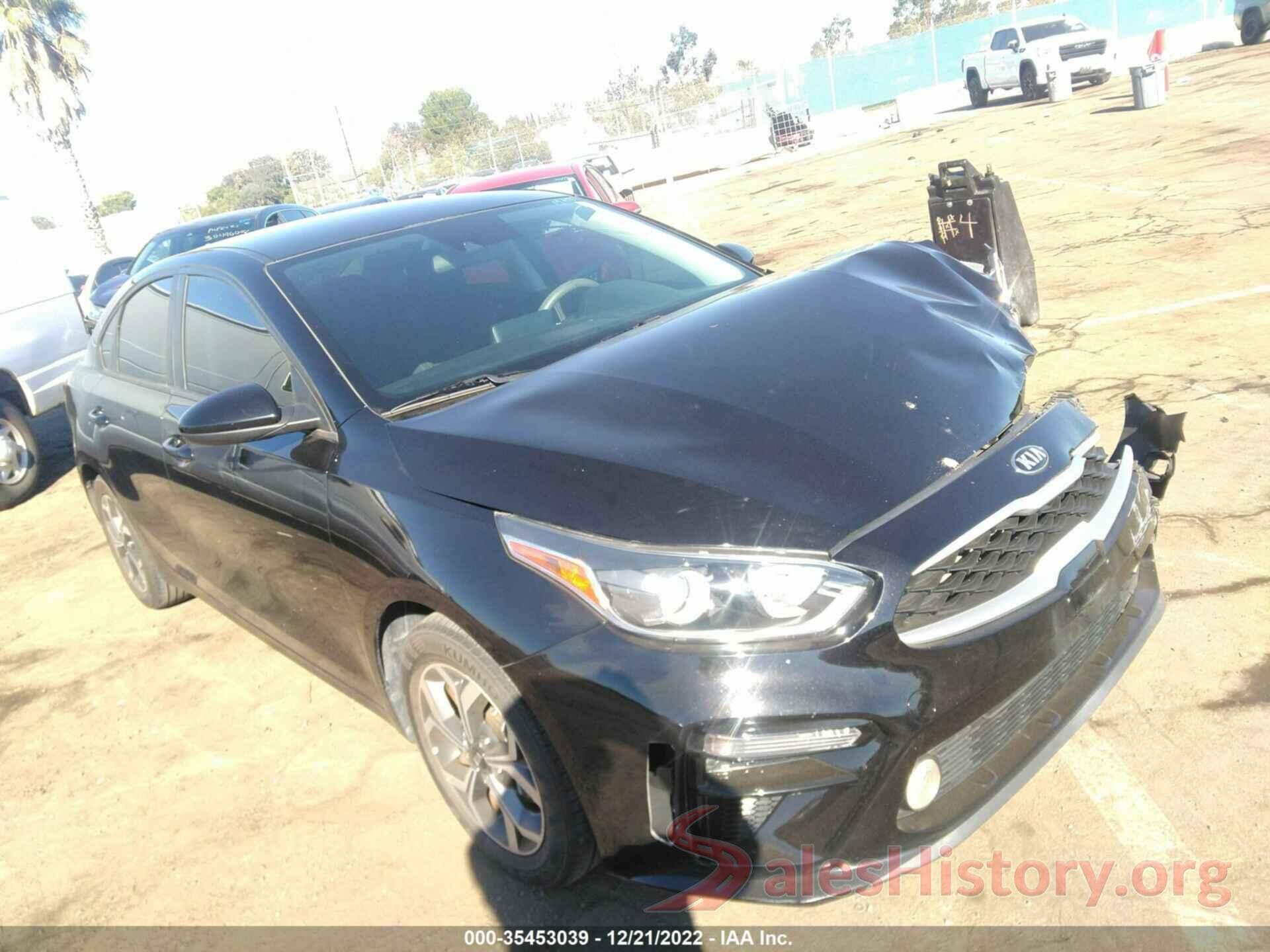 3KPF24AD8KE082051 2019 KIA FORTE