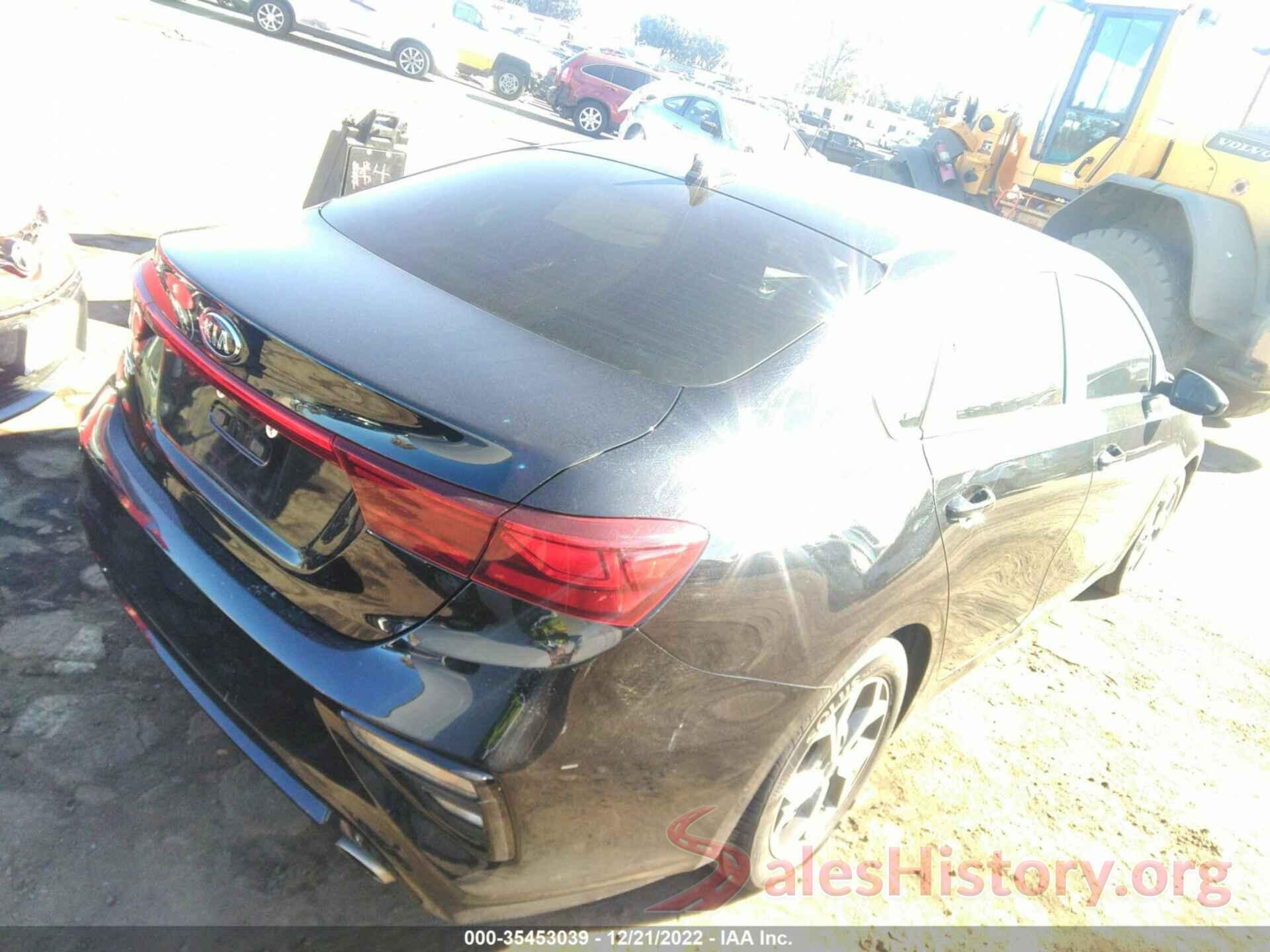 3KPF24AD8KE082051 2019 KIA FORTE