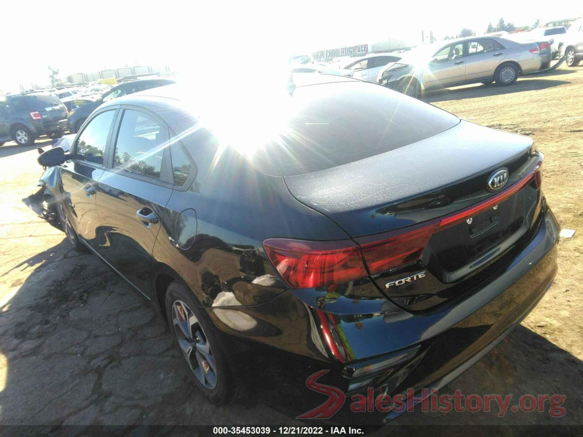 3KPF24AD8KE082051 2019 KIA FORTE