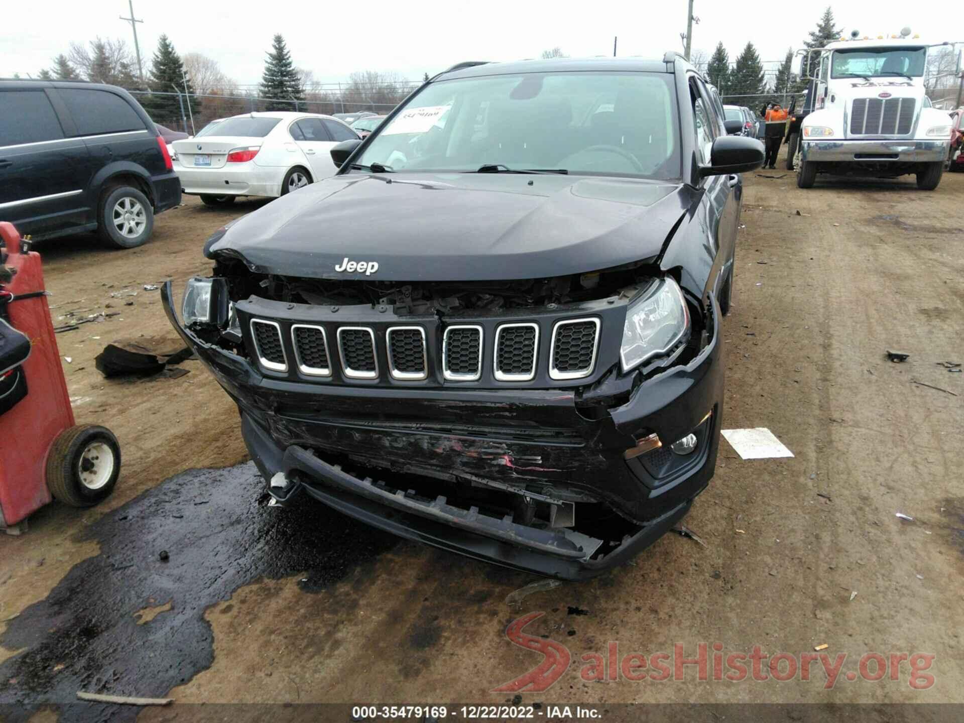 3C4NJDBB0JT239514 2018 JEEP COMPASS