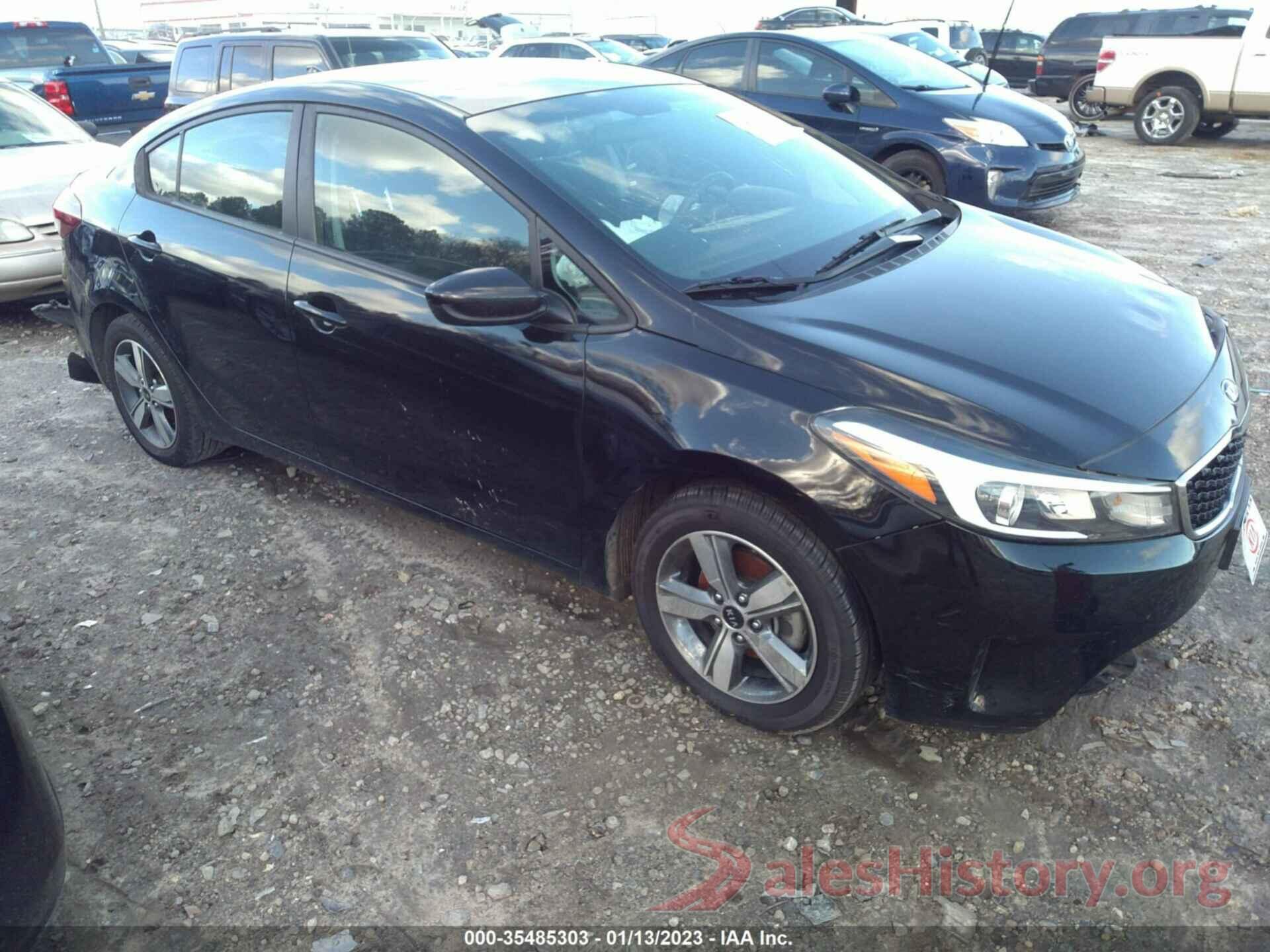 3KPFL4A75JE168990 2018 KIA FORTE