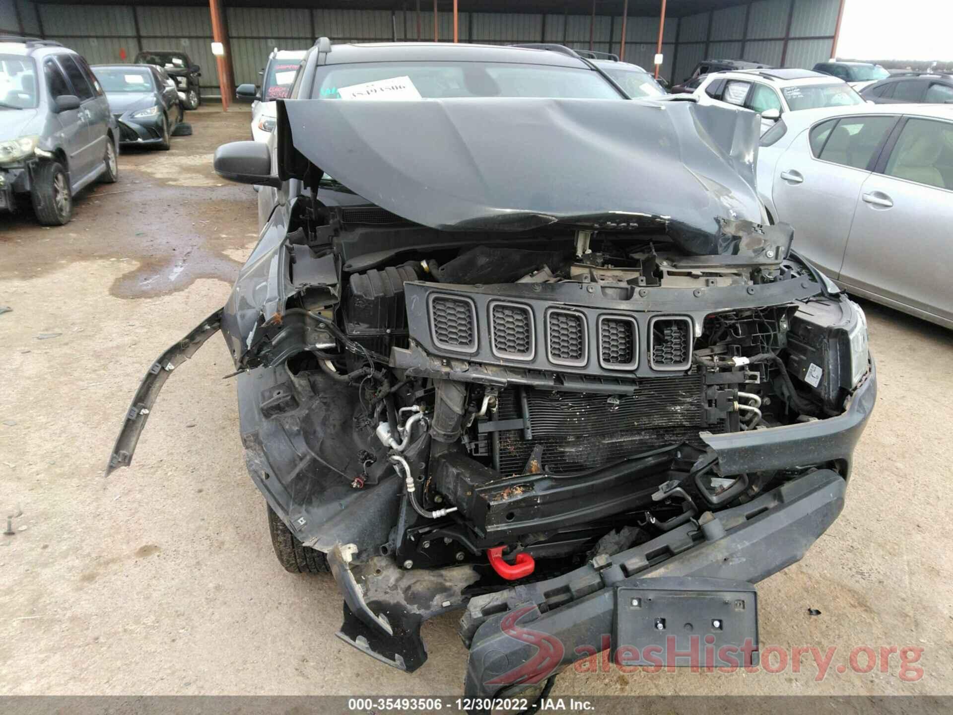 3C4NJDDB2JT129500 2018 JEEP COMPASS