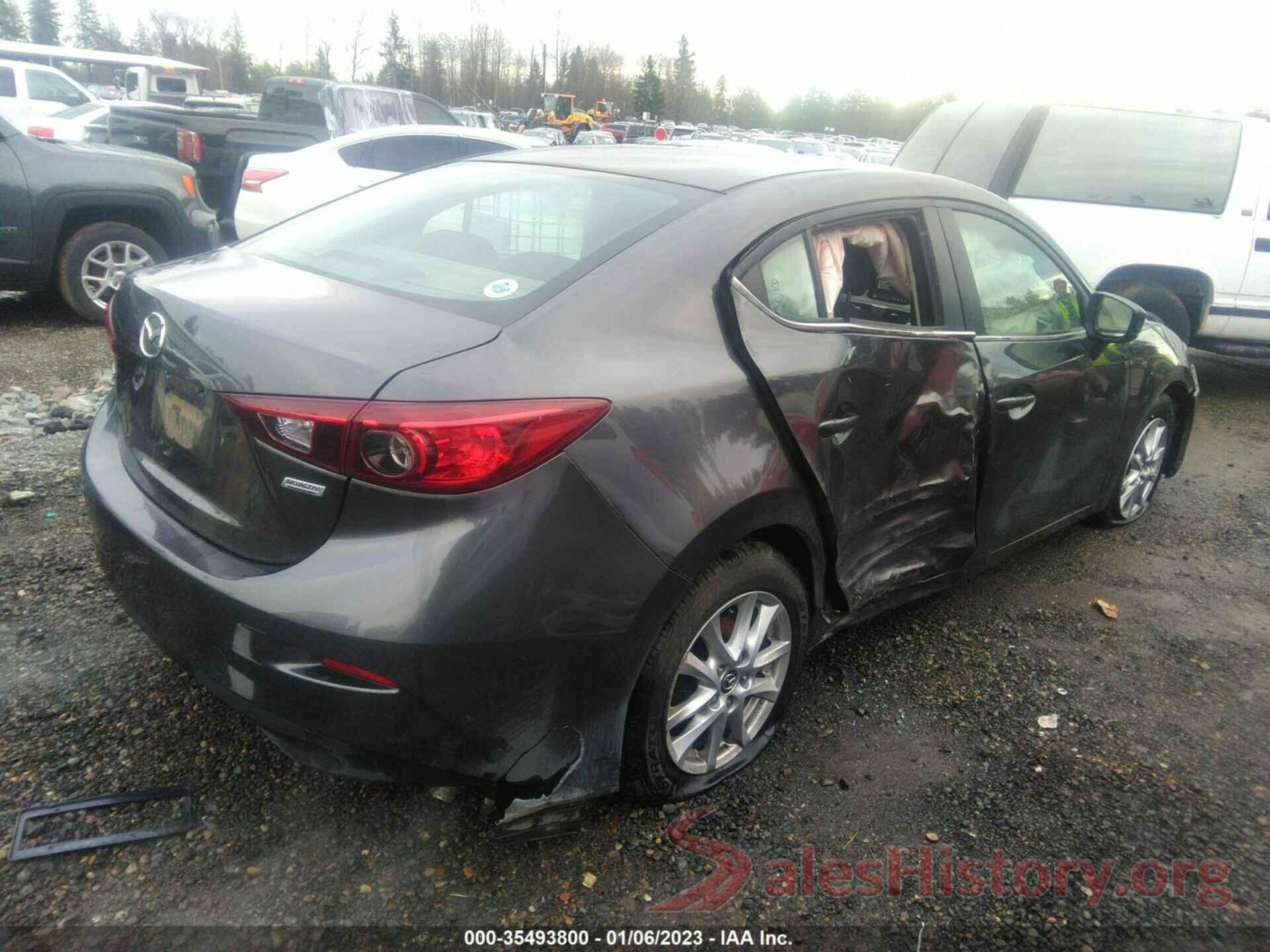 3MZBN1U78JM266224 2018 MAZDA MAZDA3 4-DOOR