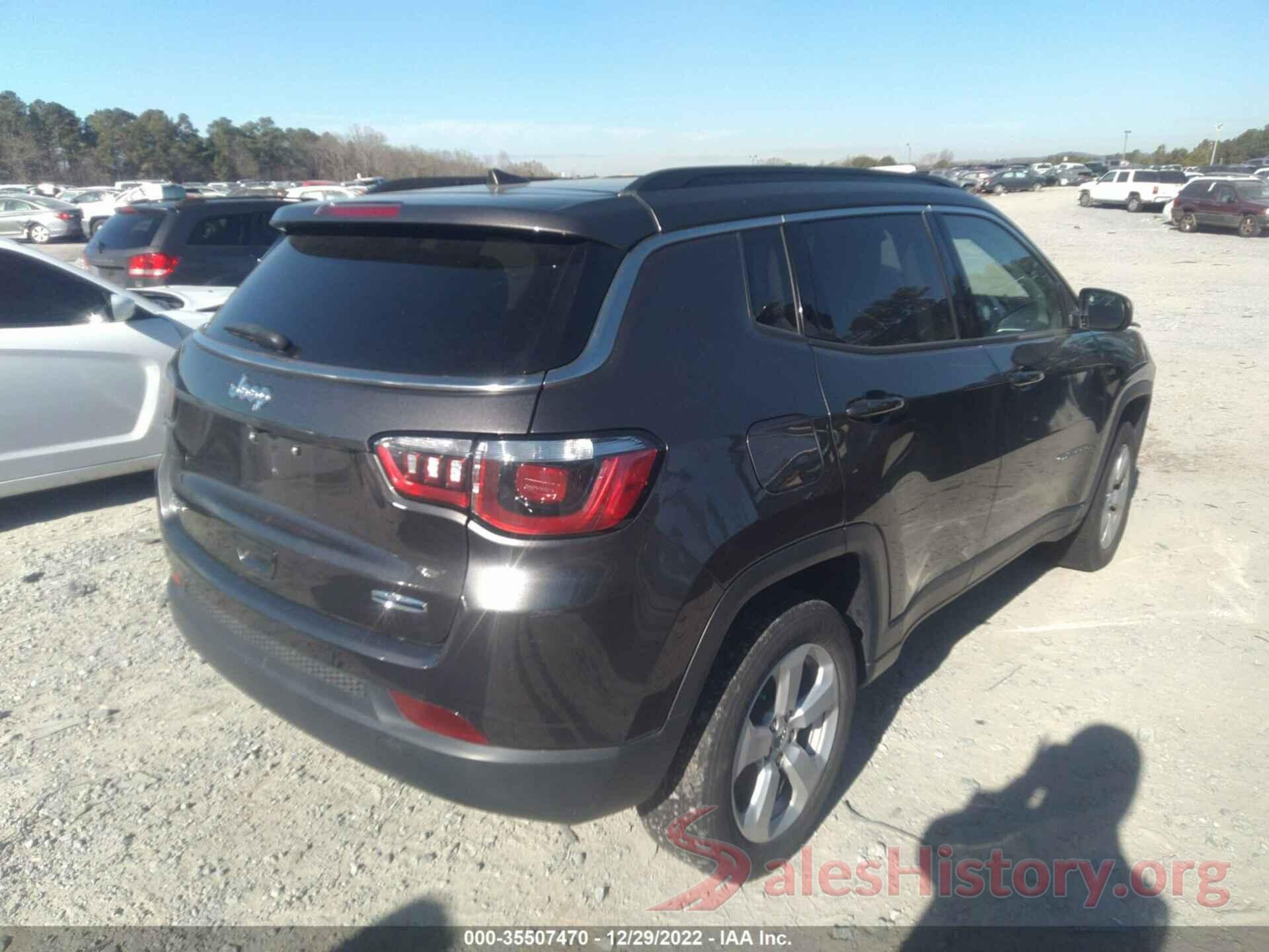 3C4NJDBB9JT457452 2018 JEEP COMPASS