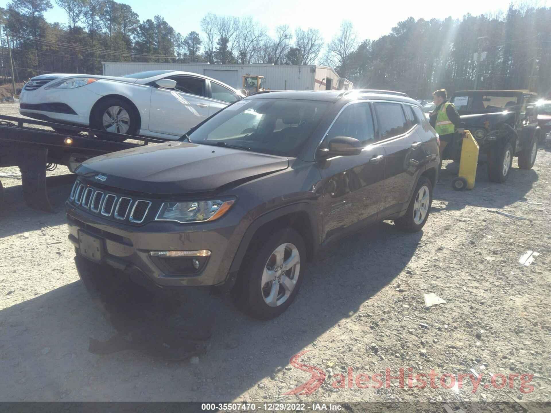 3C4NJDBB9JT457452 2018 JEEP COMPASS