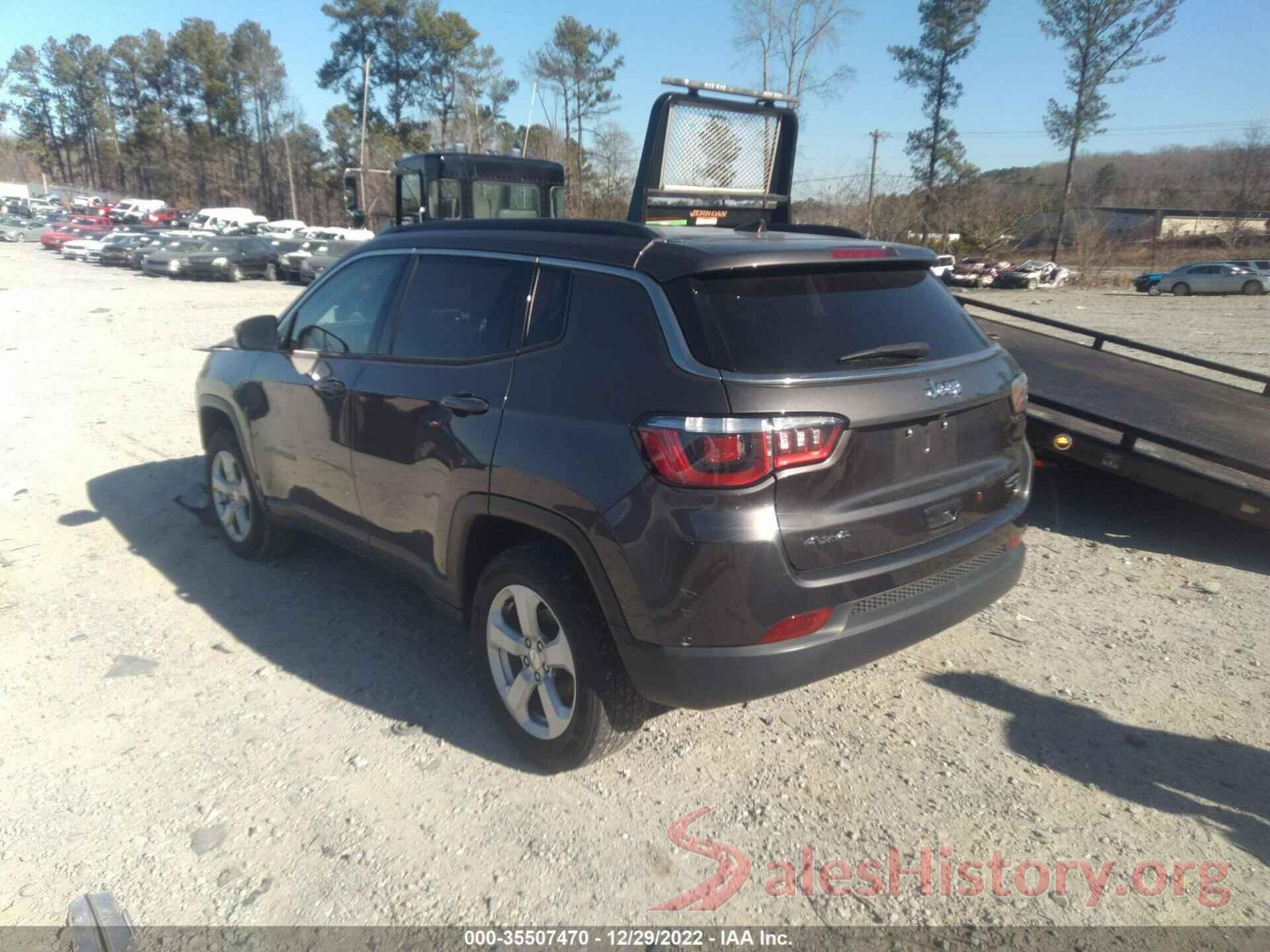 3C4NJDBB9JT457452 2018 JEEP COMPASS