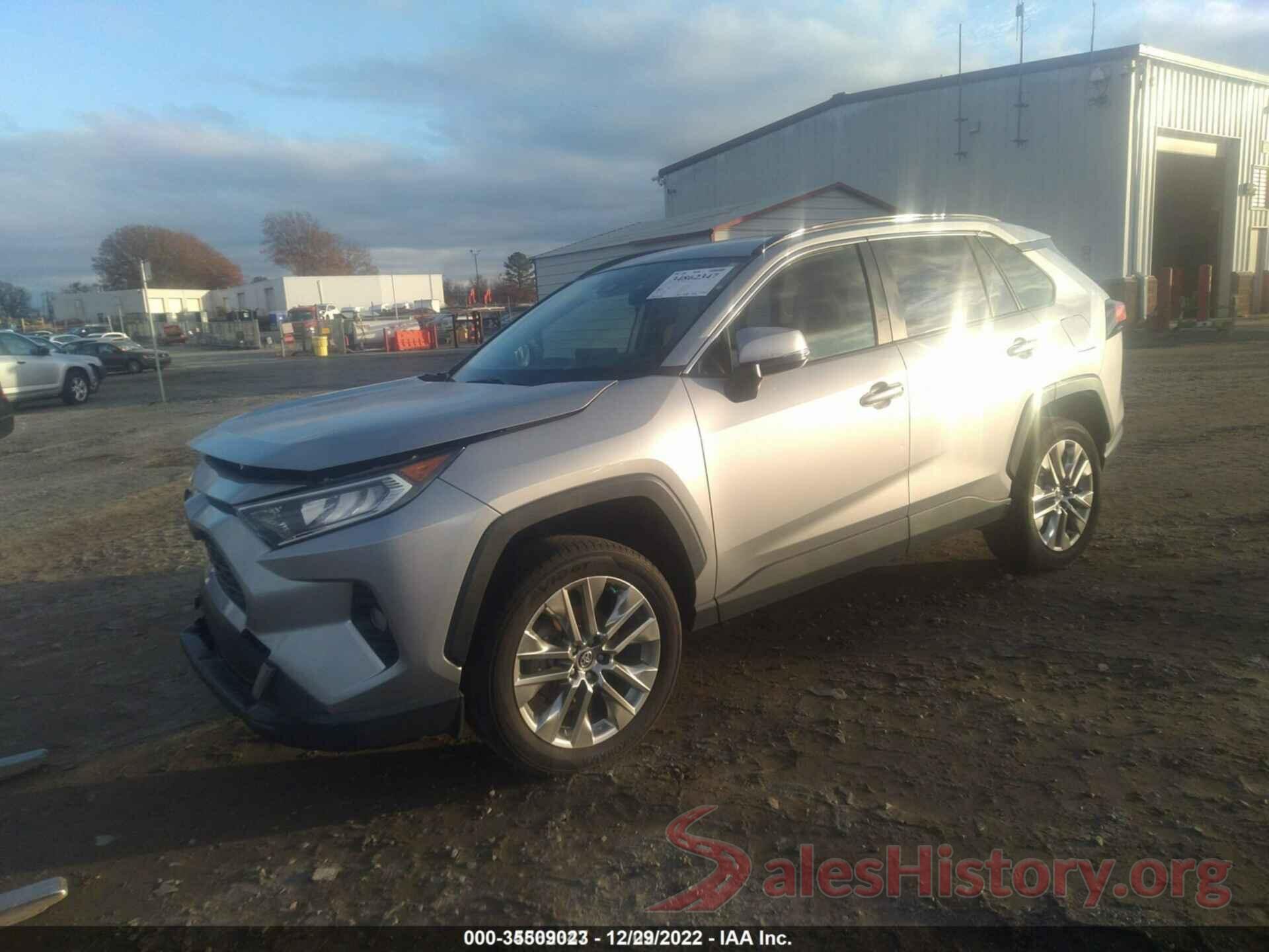 JTMC1RFV2KD508967 2019 TOYOTA RAV4