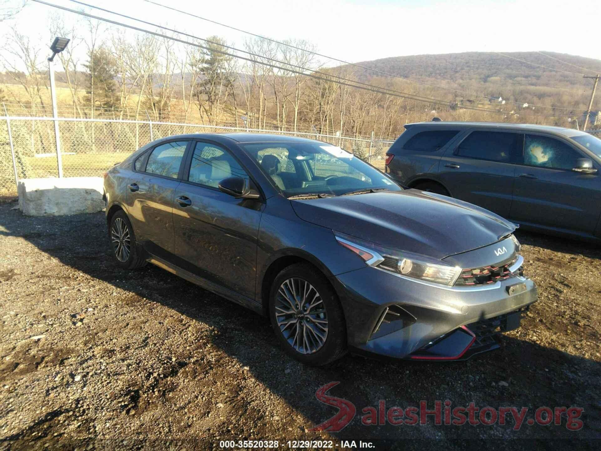 3KPF54AD2NE434827 2022 KIA FORTE