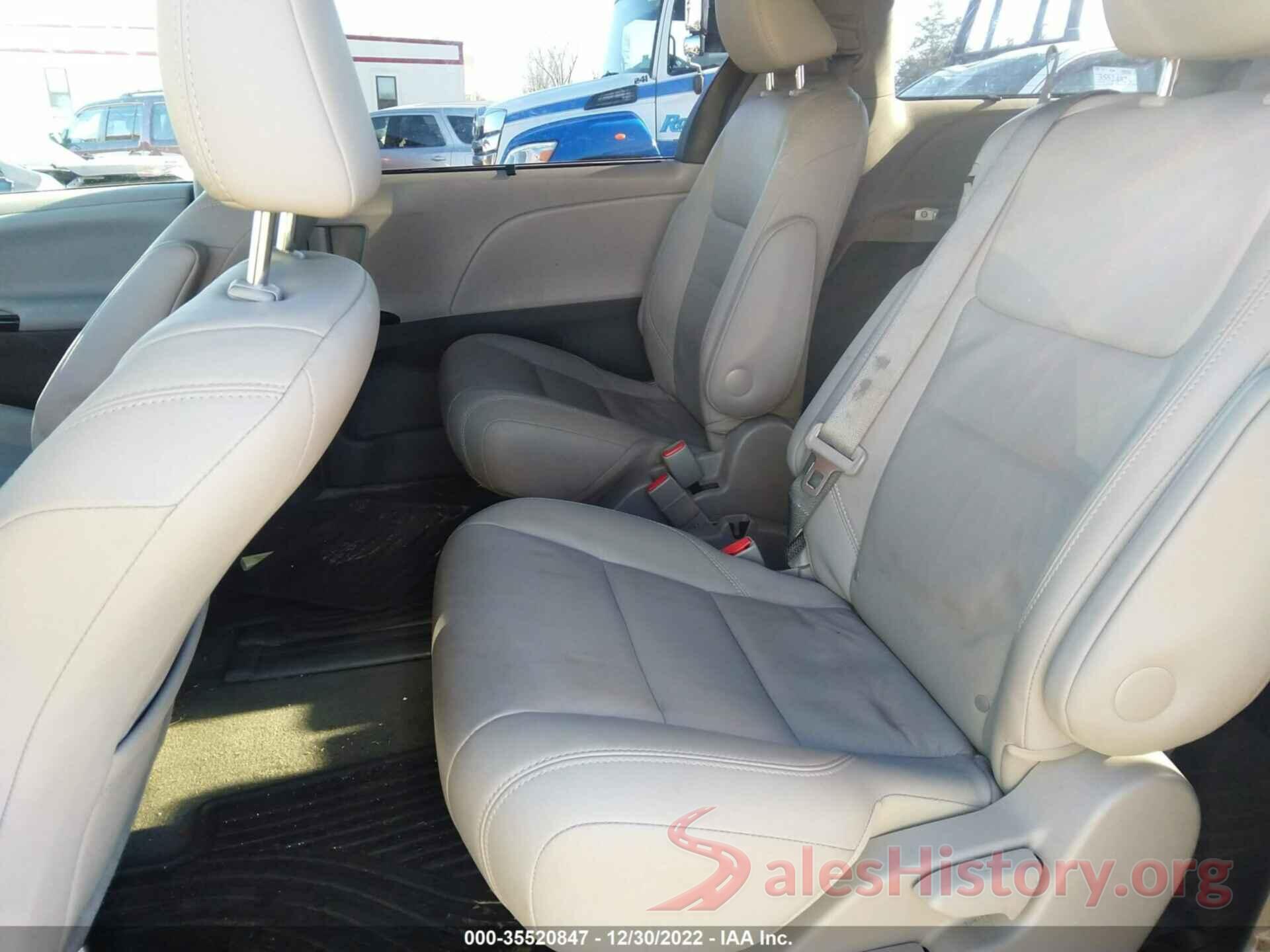 5TDYZ3DC2HS898480 2017 TOYOTA SIENNA