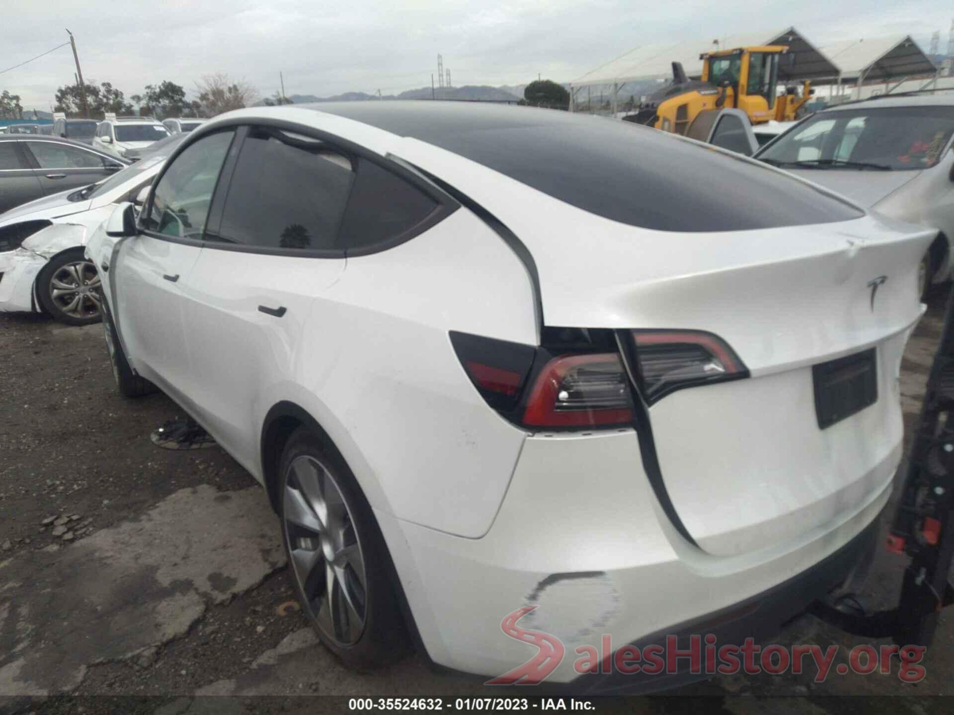 5YJYGAEE9MF150561 2021 TESLA MODEL Y