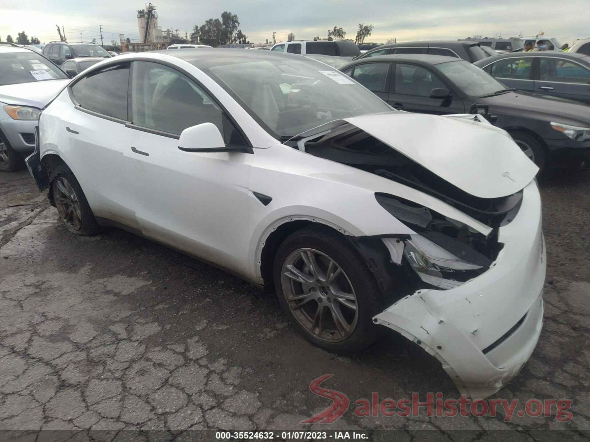 5YJYGAEE9MF150561 2021 TESLA MODEL Y