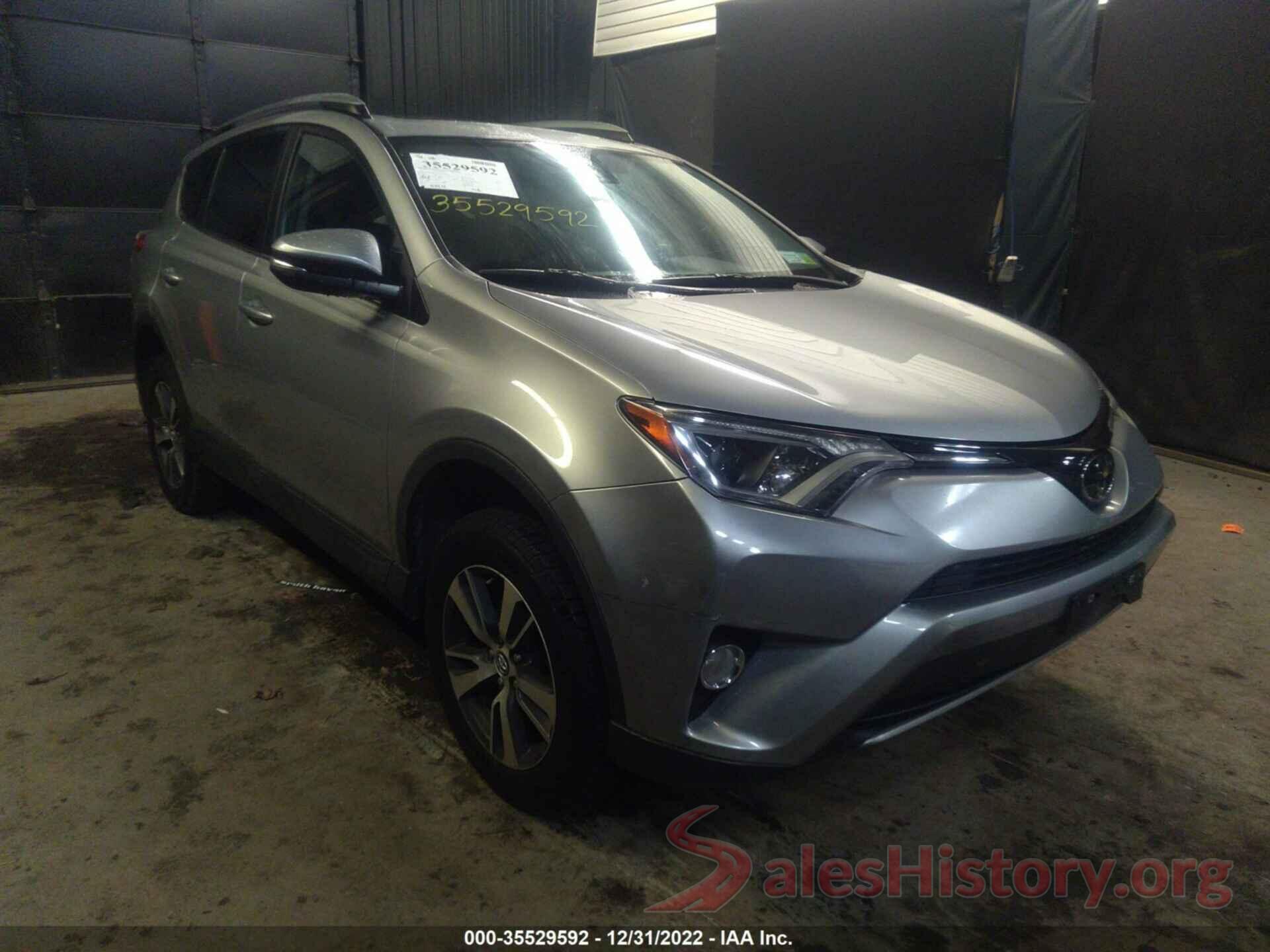 2T3RFREV0HW680472 2017 TOYOTA RAV4