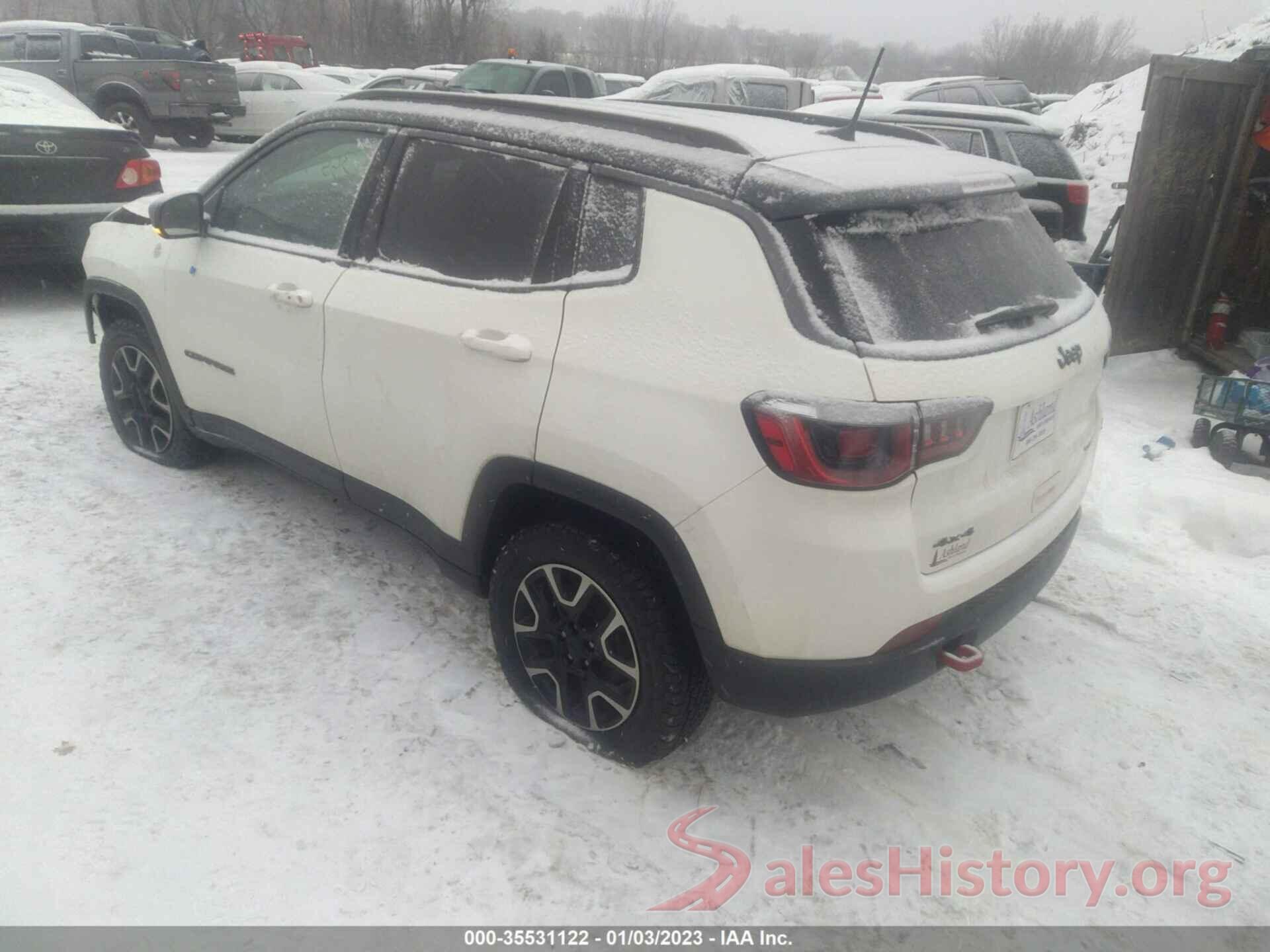 3C4NJDDB8JT501180 2018 JEEP COMPASS