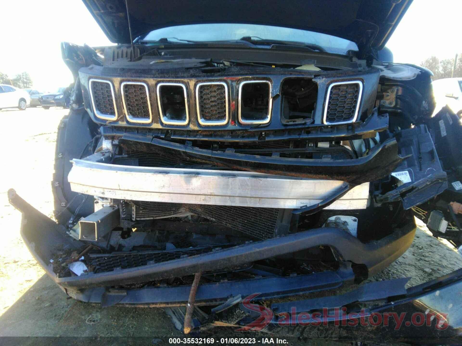 3C4NJCBBXJT319137 2018 JEEP COMPASS