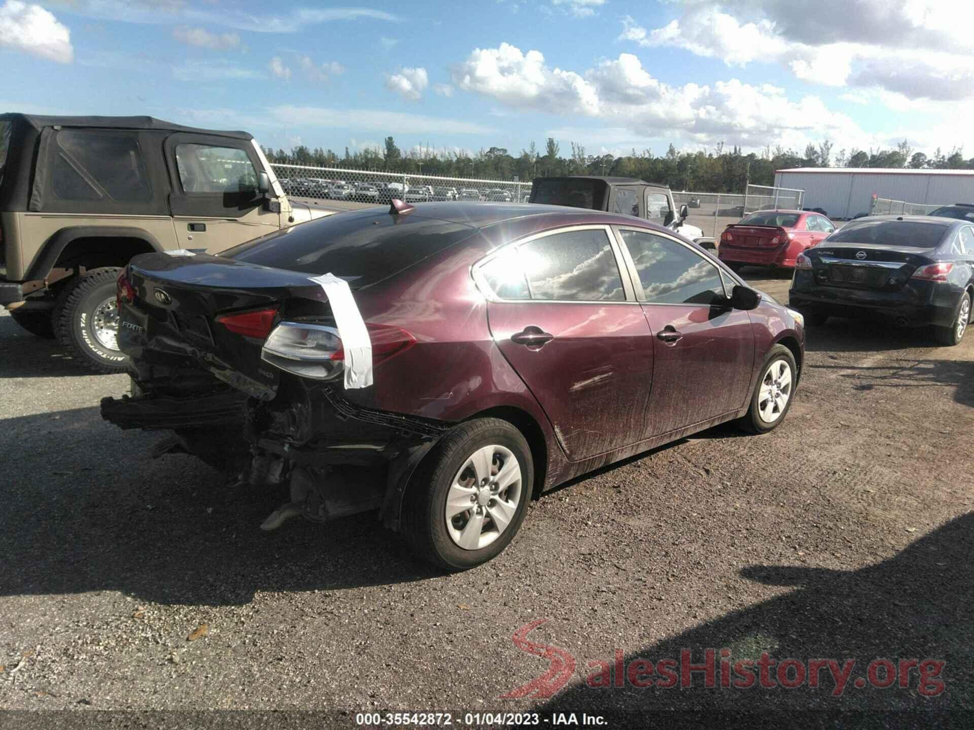 3KPFK4A70JE165868 2018 KIA FORTE