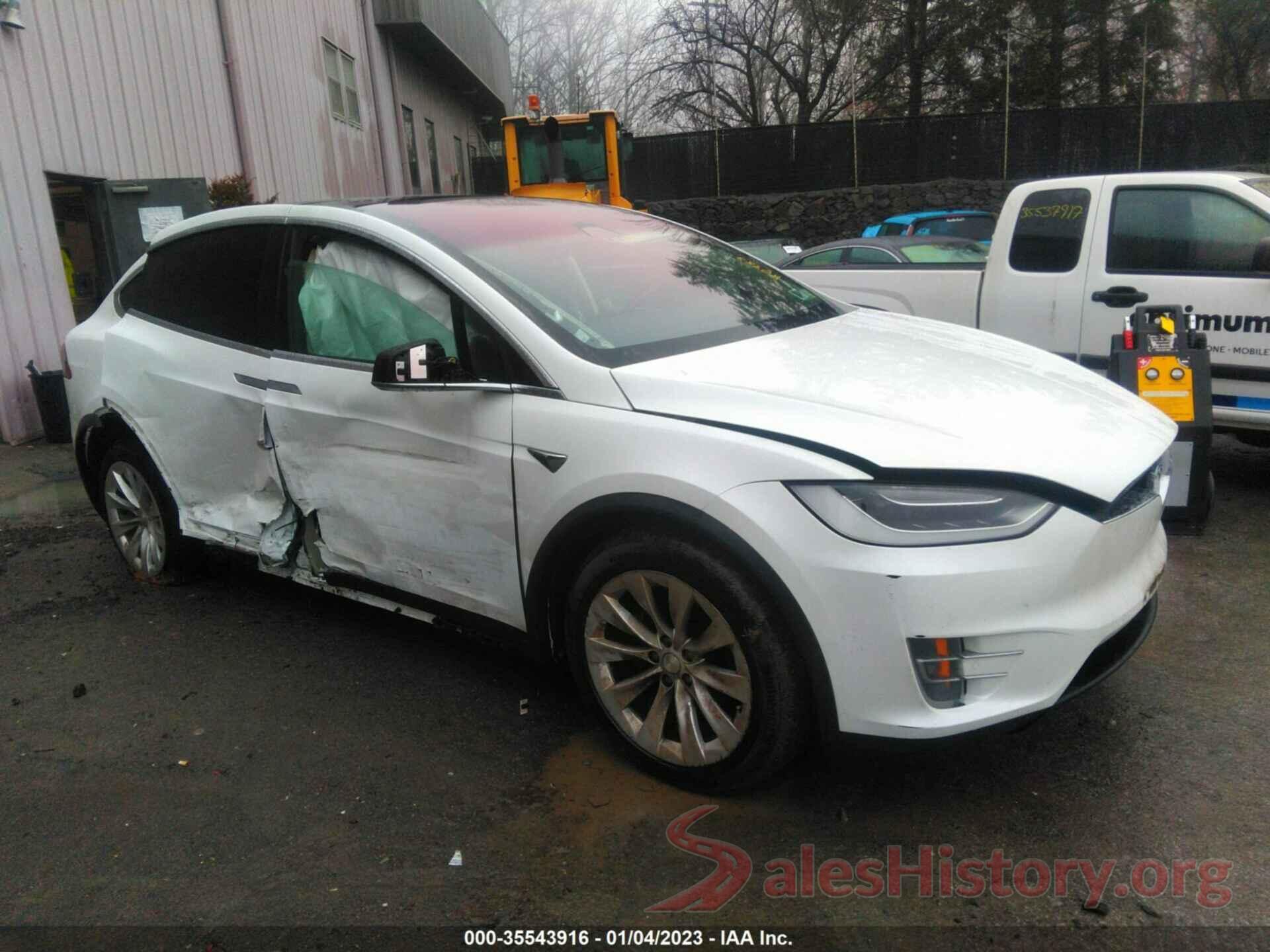 5YJXCDE21JF100408 2018 TESLA MODEL X