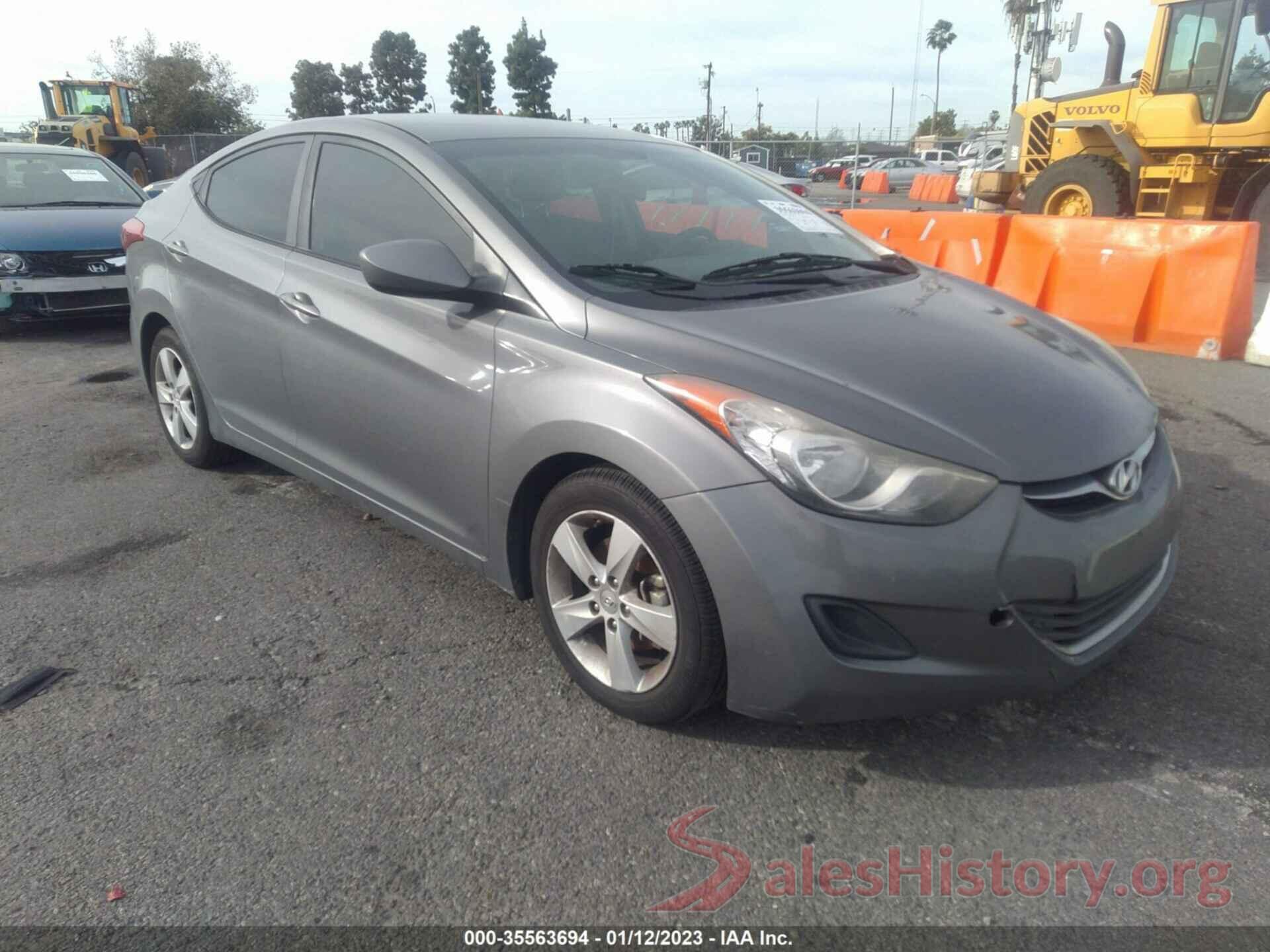 5NPDH4AE2DH317993 2013 HYUNDAI ELANTRA