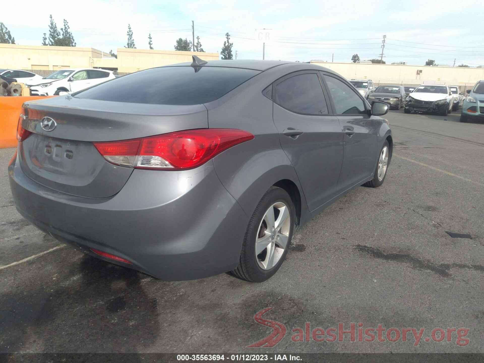 5NPDH4AE2DH317993 2013 HYUNDAI ELANTRA