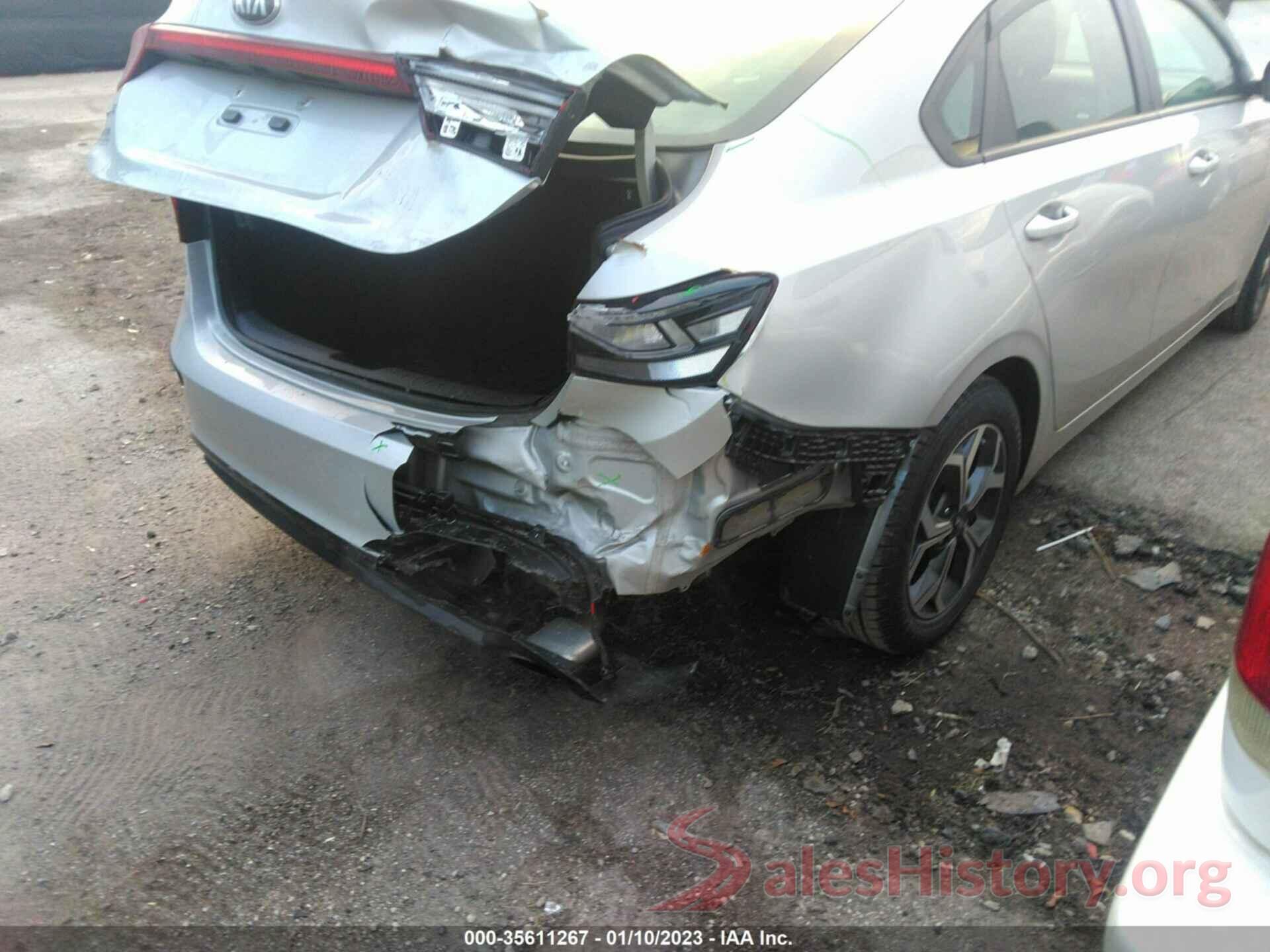 3KPF24AD9KE135520 2019 KIA FORTE