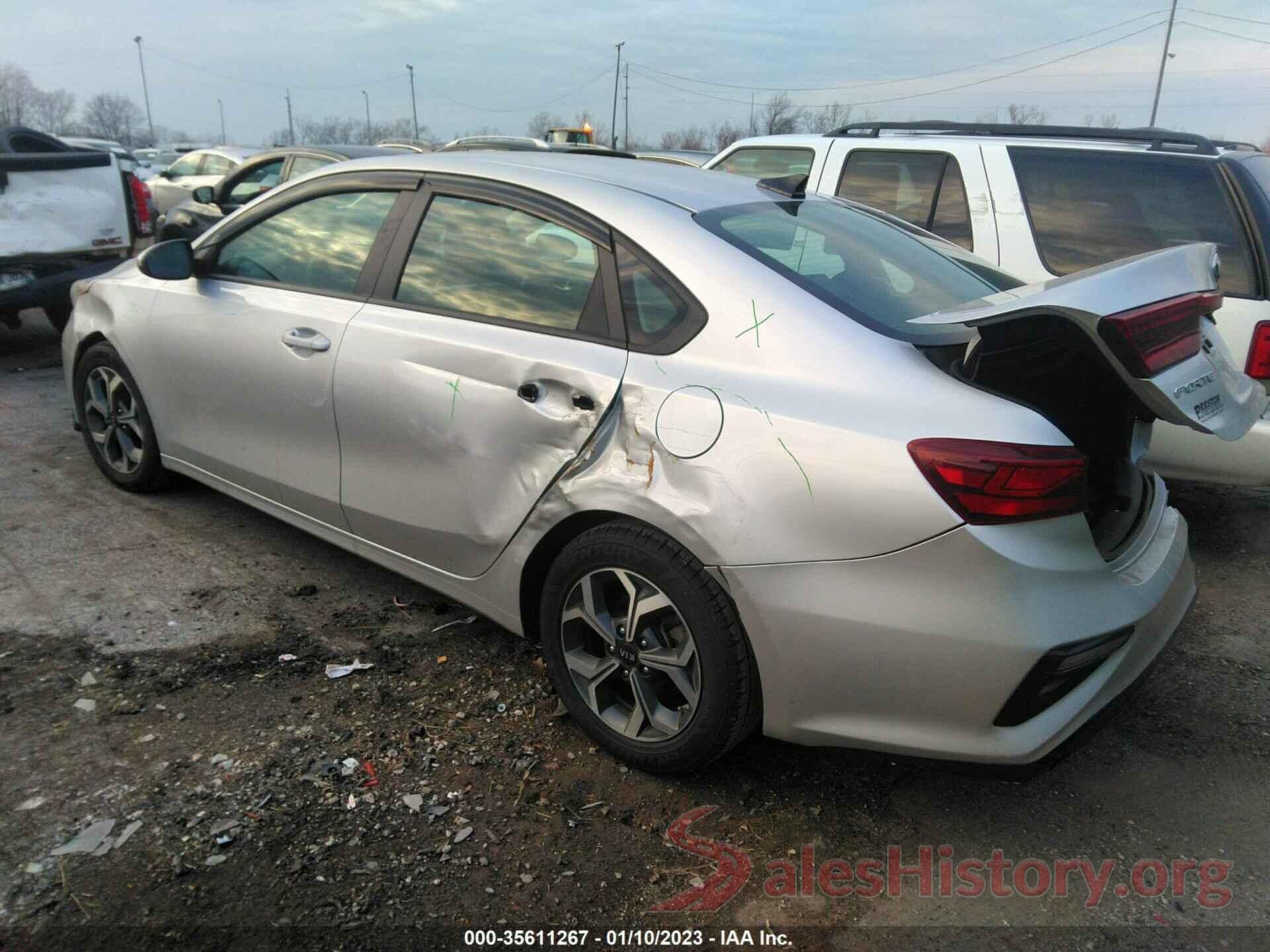 3KPF24AD9KE135520 2019 KIA FORTE