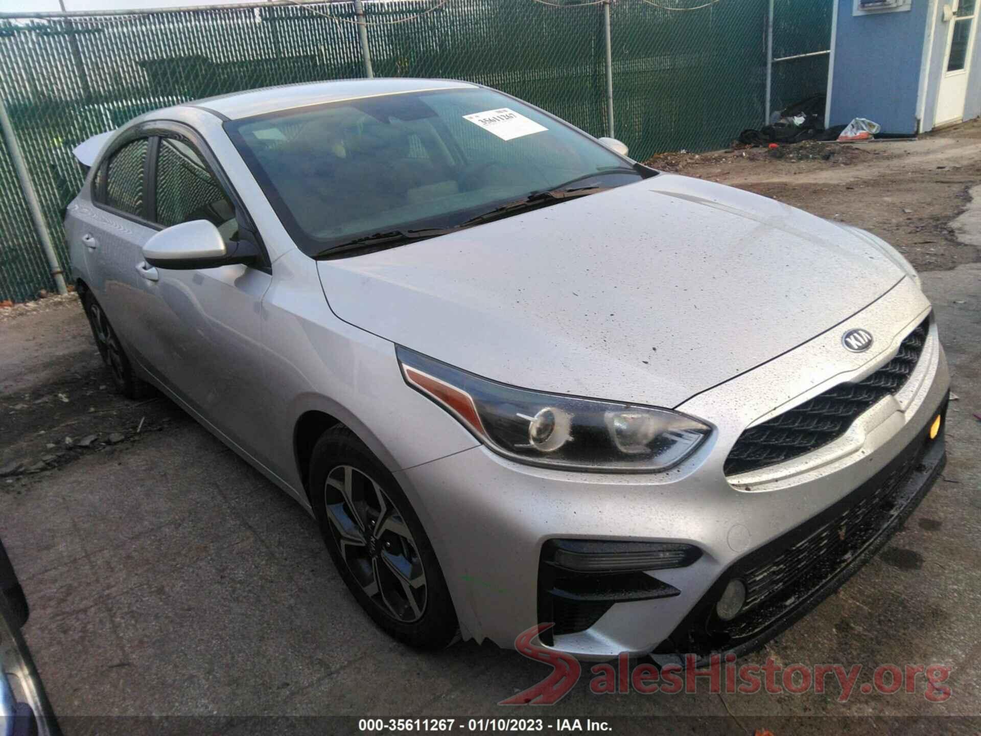 3KPF24AD9KE135520 2019 KIA FORTE