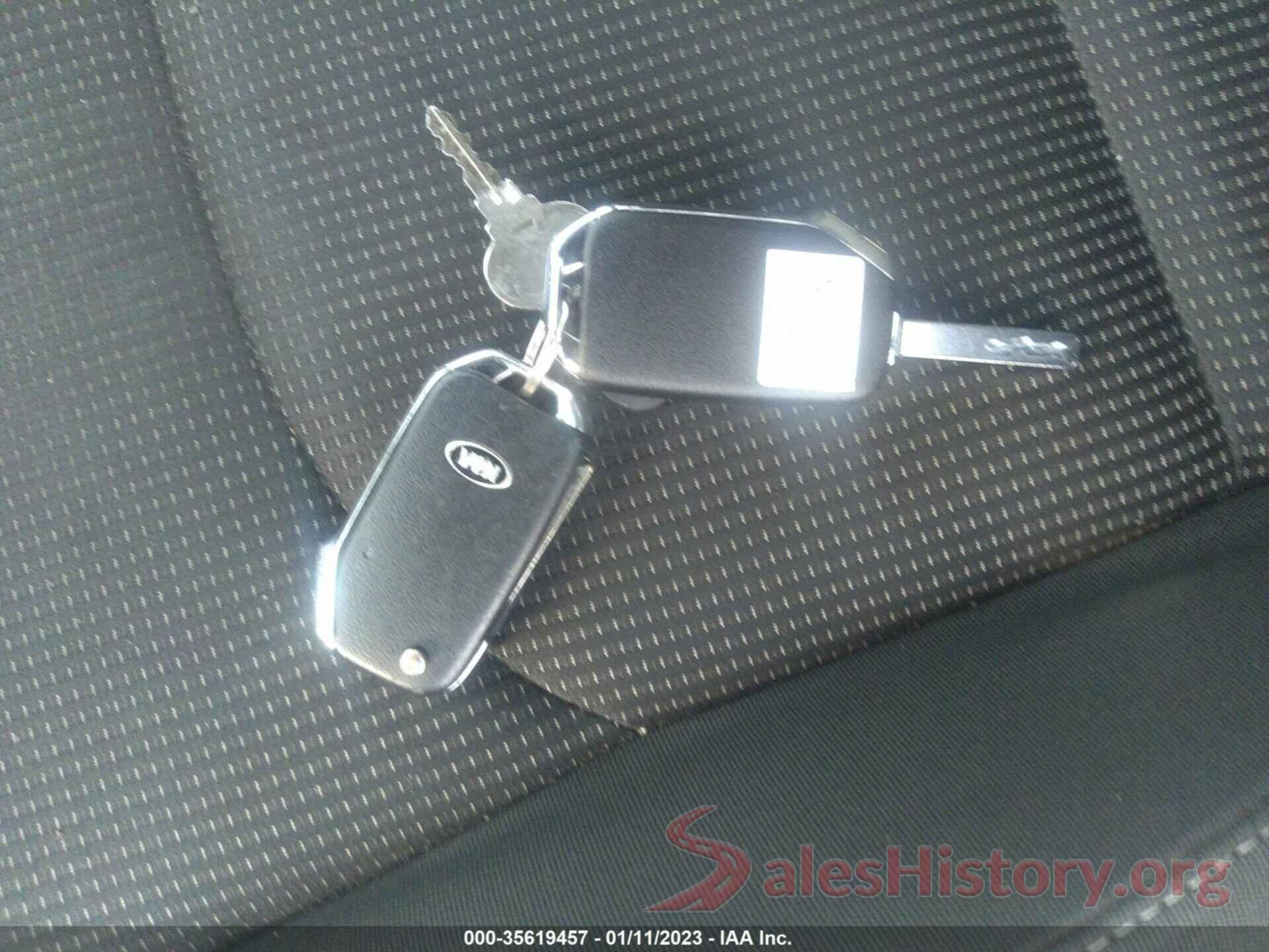 3KPF24AD9KE105725 2019 KIA FORTE