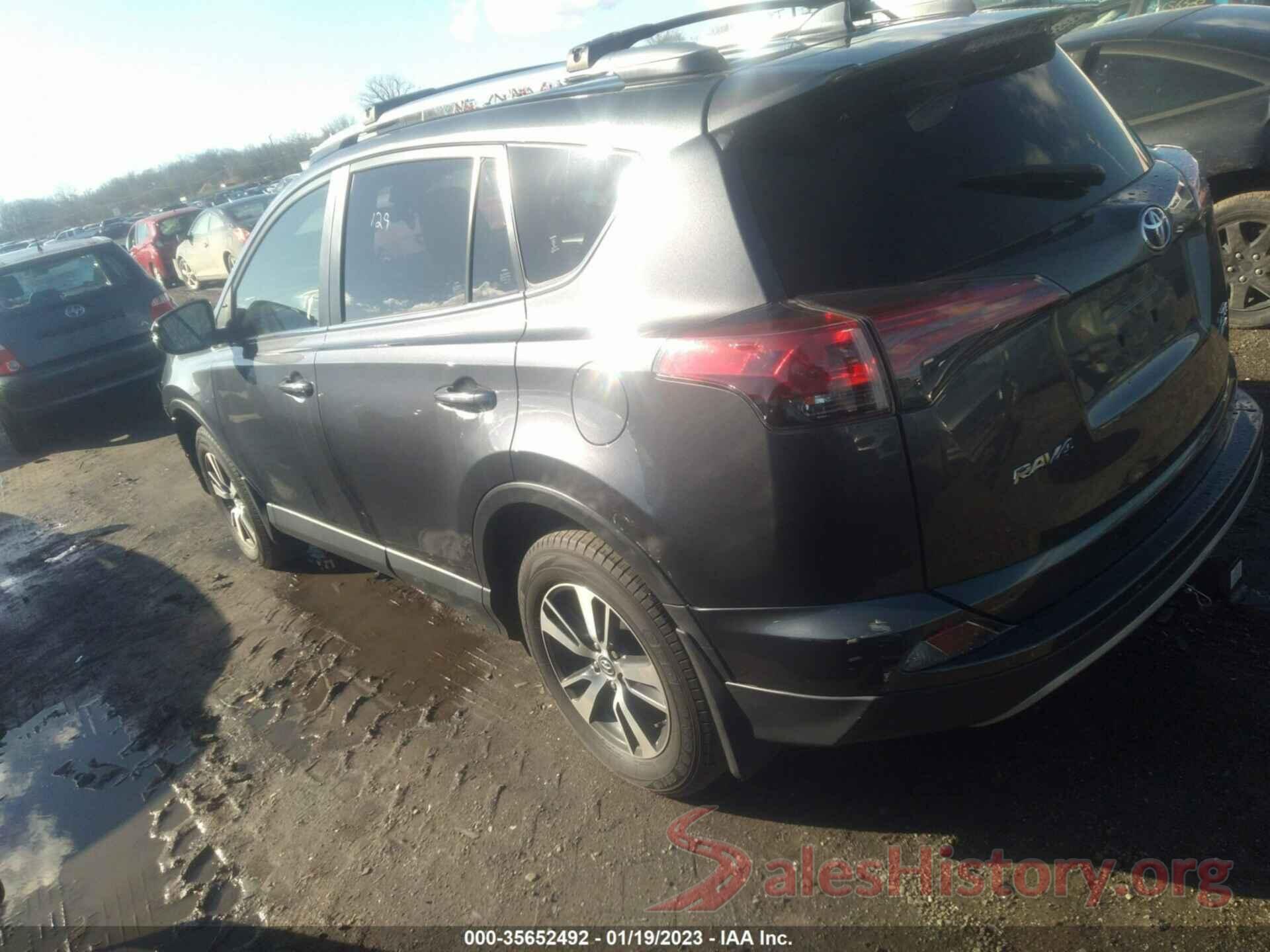 JTMRFREV1JD232471 2018 TOYOTA RAV4