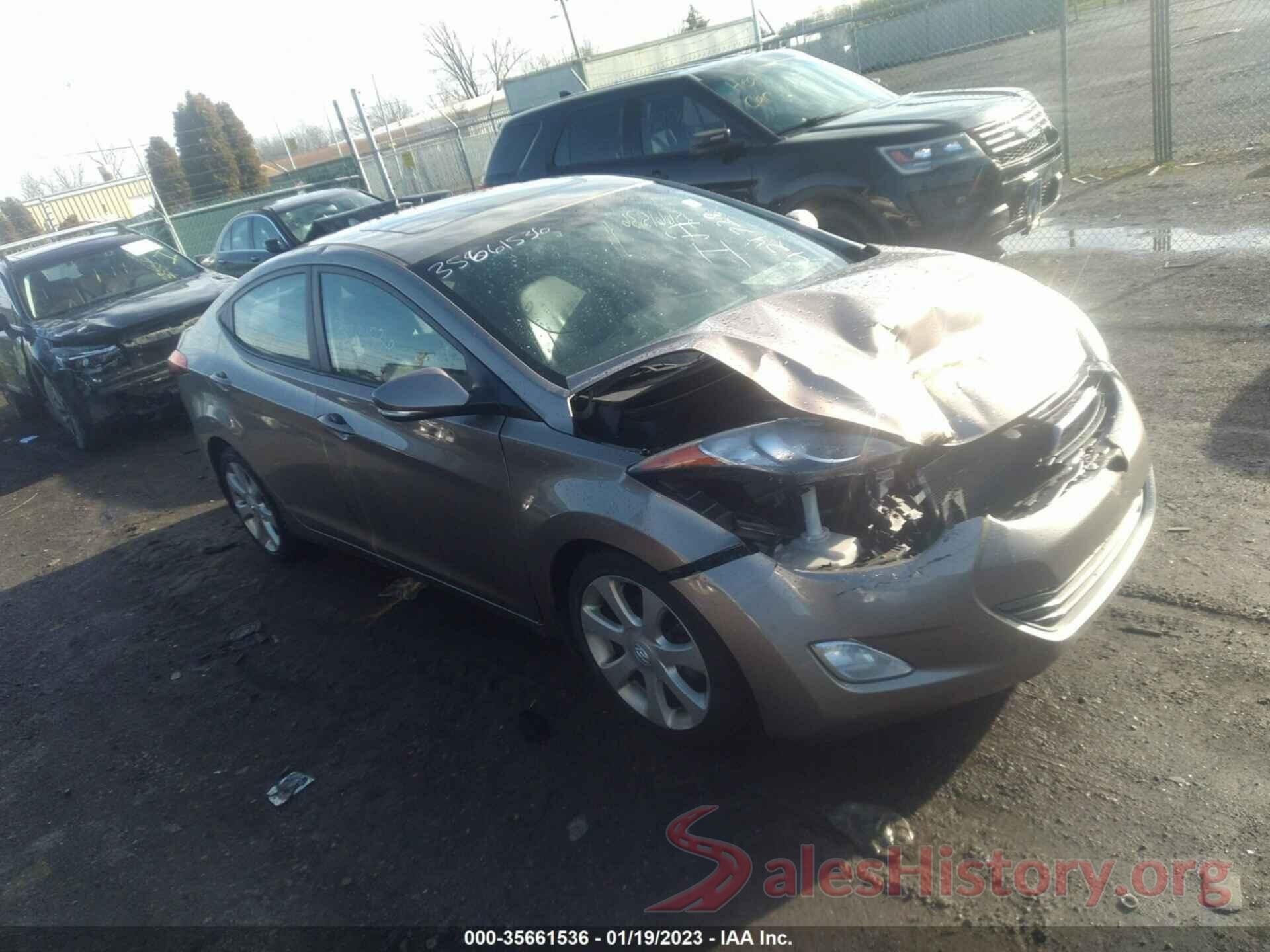 5NPDH4AE3DH424728 2013 HYUNDAI ELANTRA