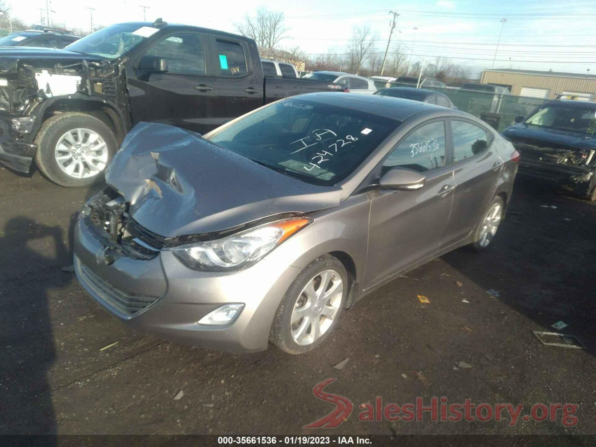 5NPDH4AE3DH424728 2013 HYUNDAI ELANTRA