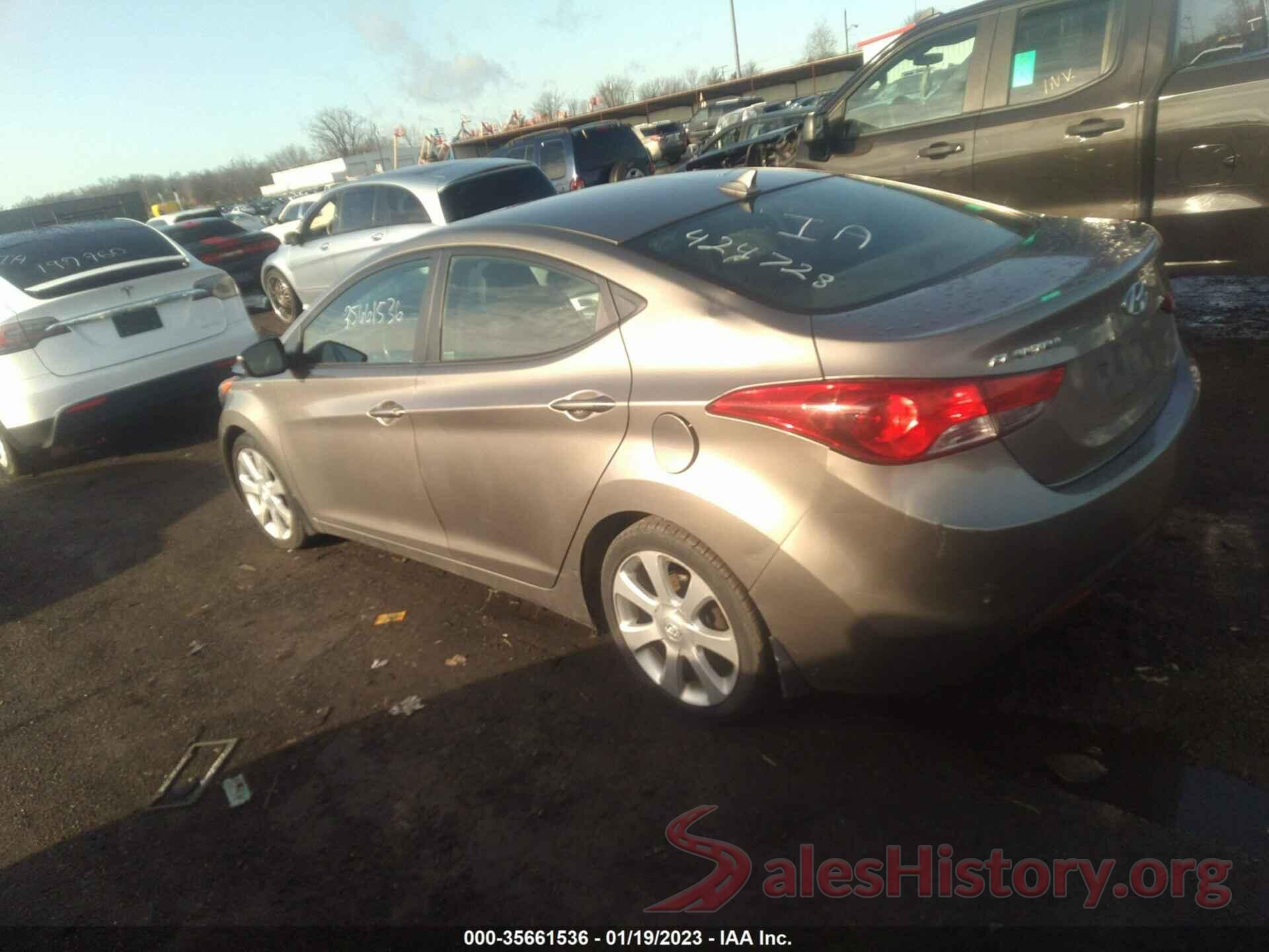 5NPDH4AE3DH424728 2013 HYUNDAI ELANTRA