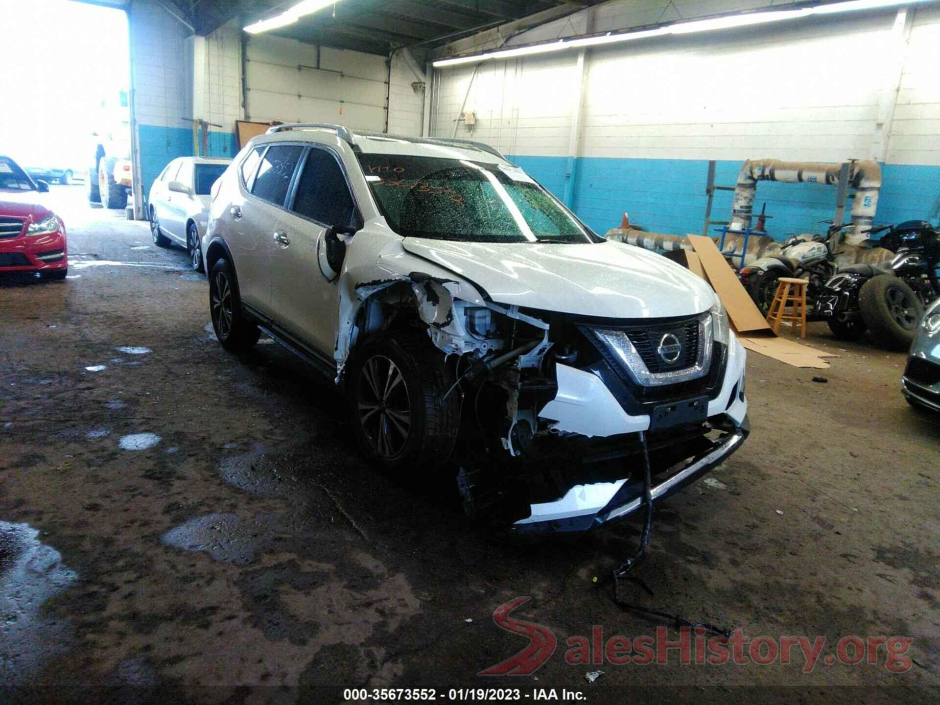 5N1AT2MV6HC849262 2017 NISSAN ROGUE