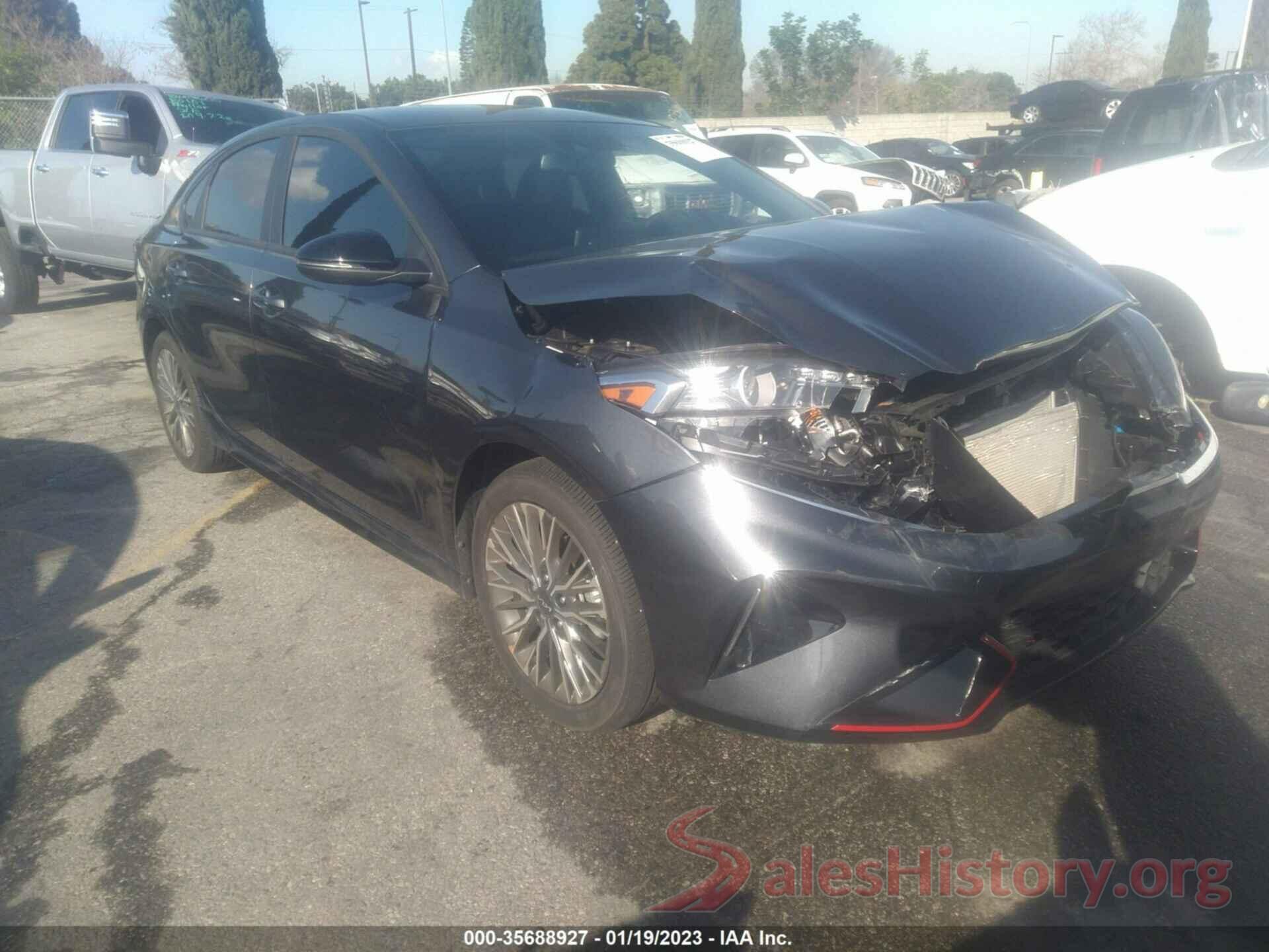 3KPF54AD9PE529761 2023 KIA FORTE