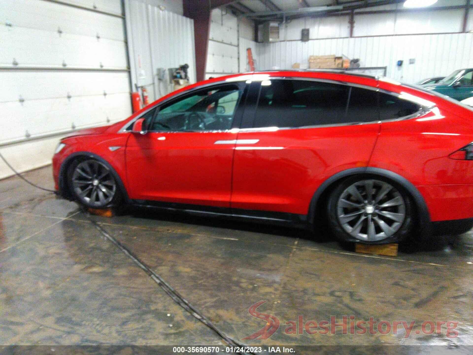 5YJXCBE26GF005033 2016 TESLA MODEL X