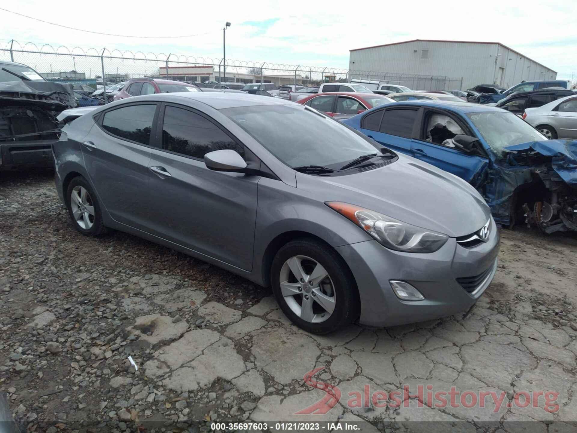 KMHDH4AE5DU987796 2013 HYUNDAI ELANTRA