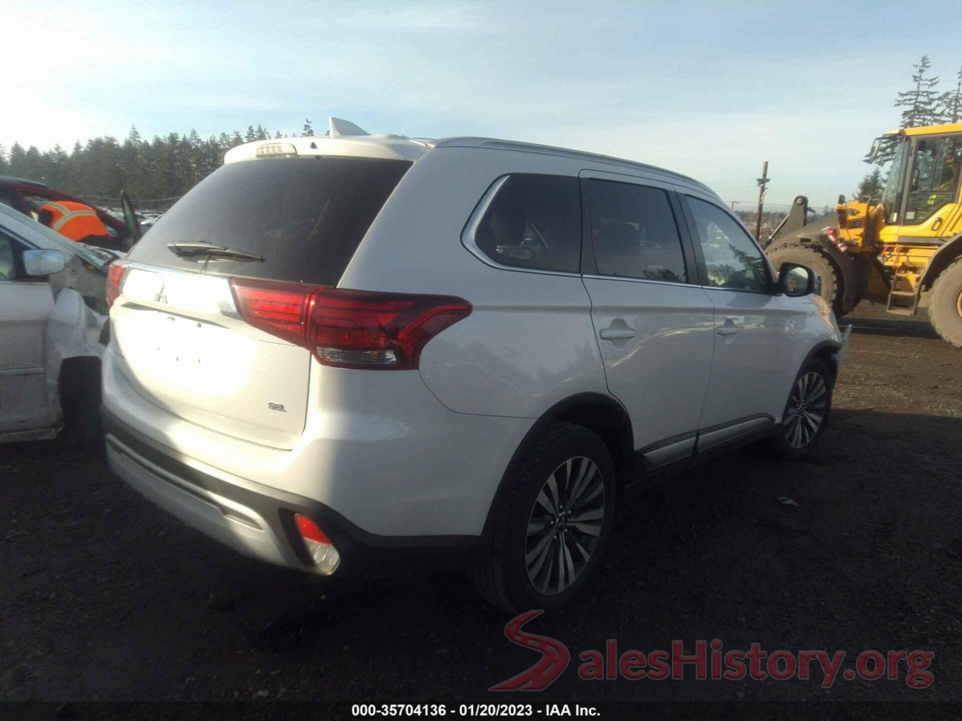 JA4AD3A32LZ020649 2020 MITSUBISHI OUTLANDER