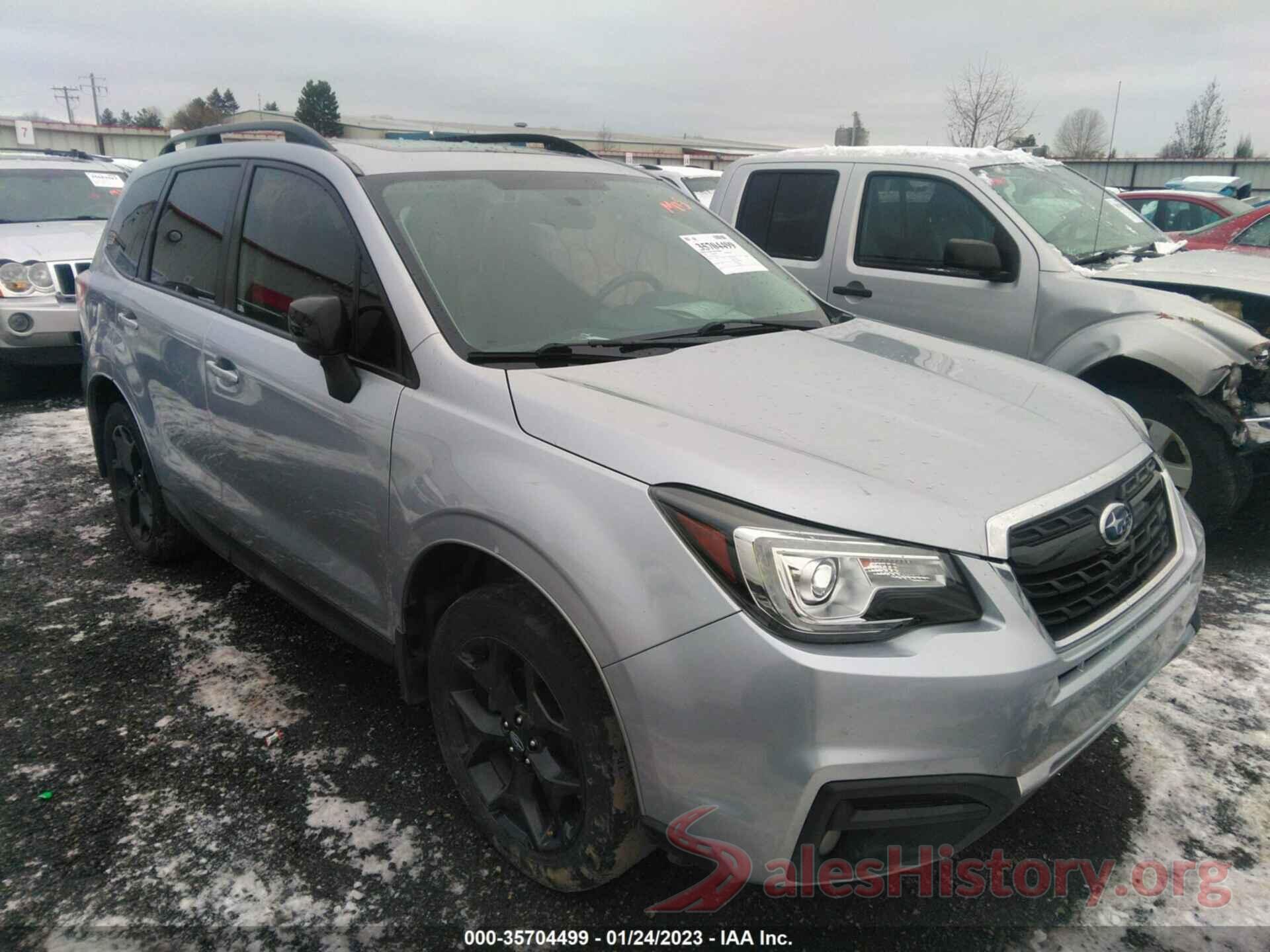 JF2SJAGC7JH552241 2018 SUBARU FORESTER