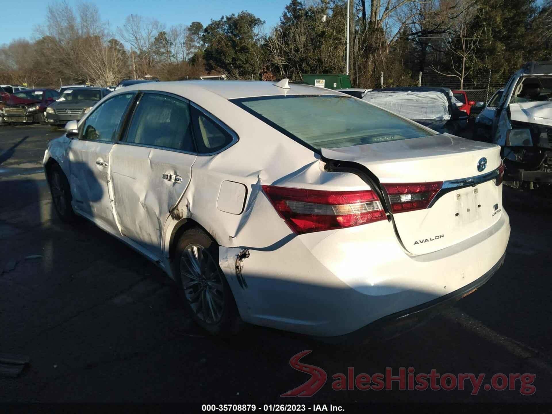 4T1BD1EB4JU062682 2018 TOYOTA AVALON