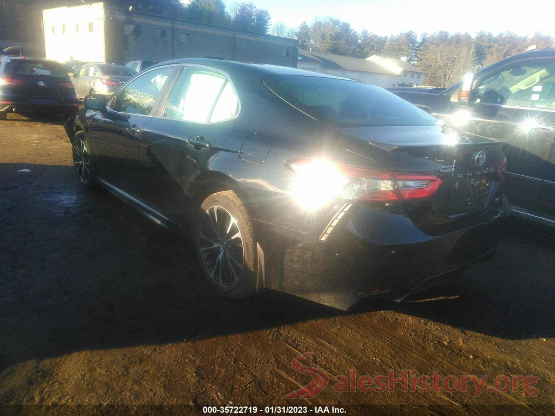 4T1B11HK0JU135356 2018 TOYOTA CAMRY