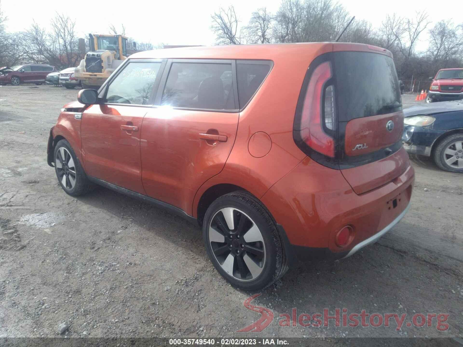 KNDJP3A56J7585560 2018 KIA SOUL