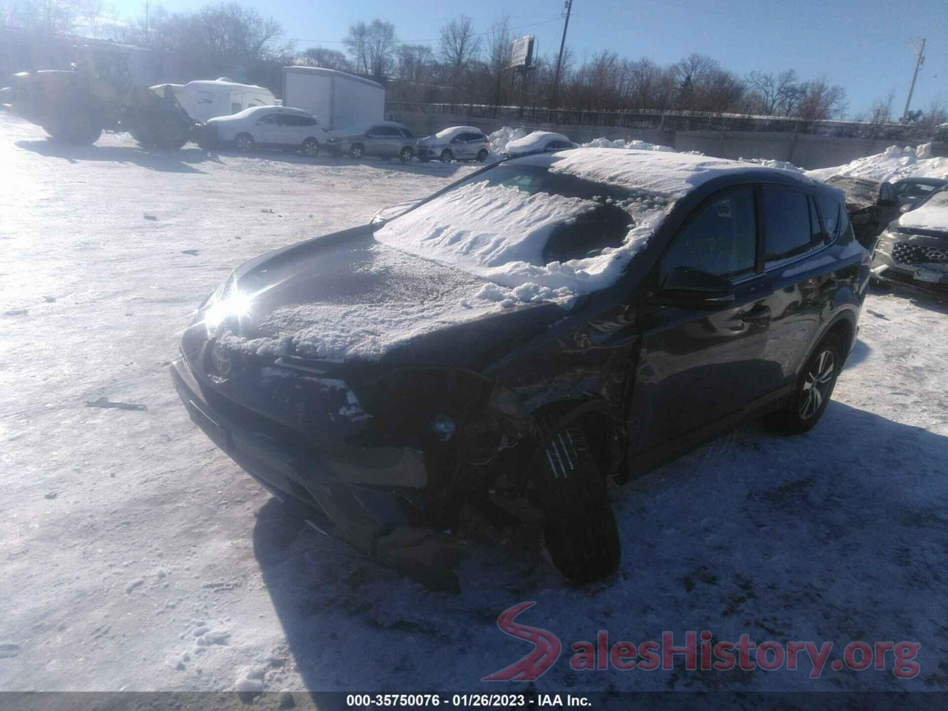 2T3RFREV2JW816946 2018 TOYOTA RAV4