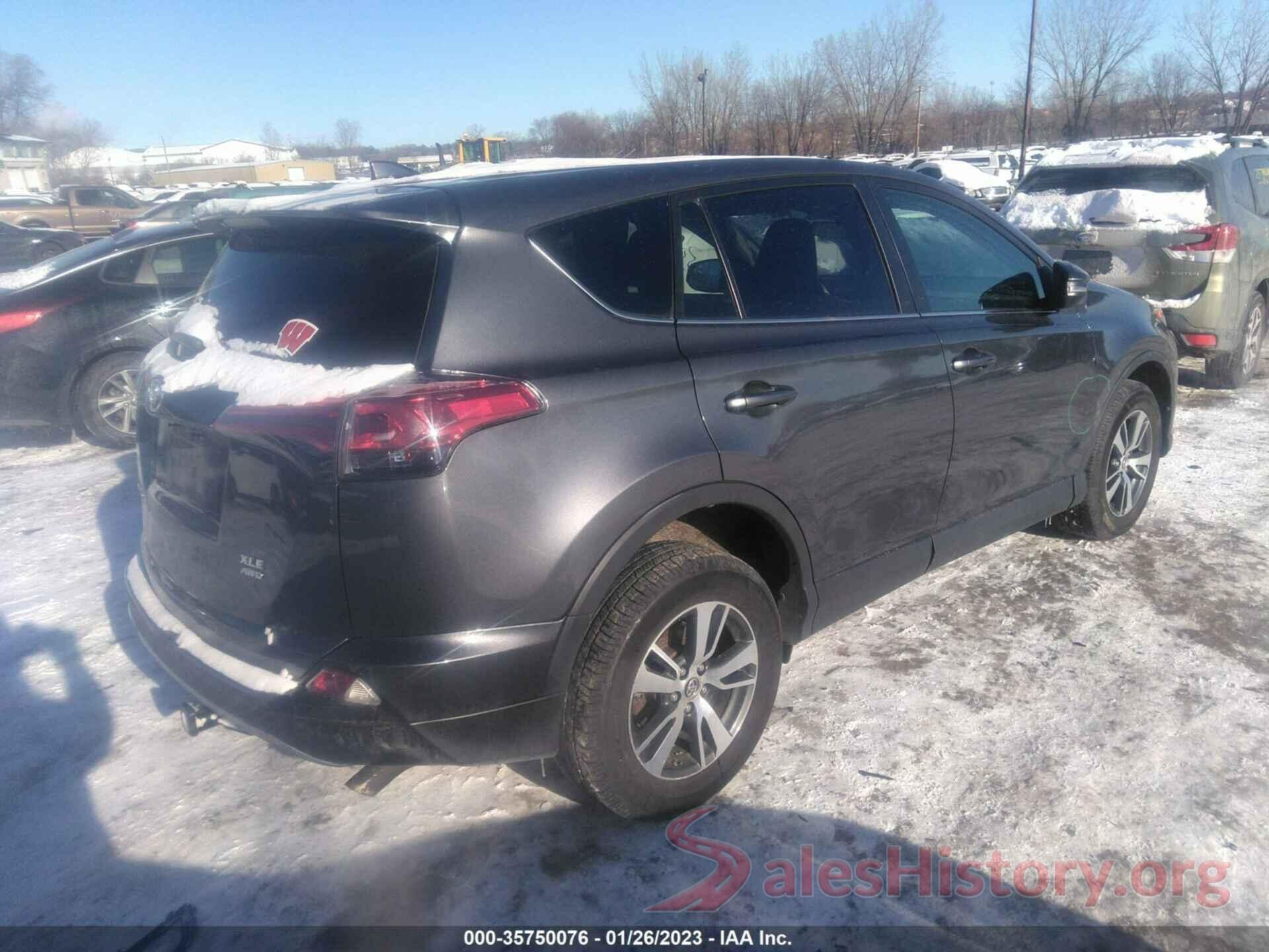 2T3RFREV2JW816946 2018 TOYOTA RAV4