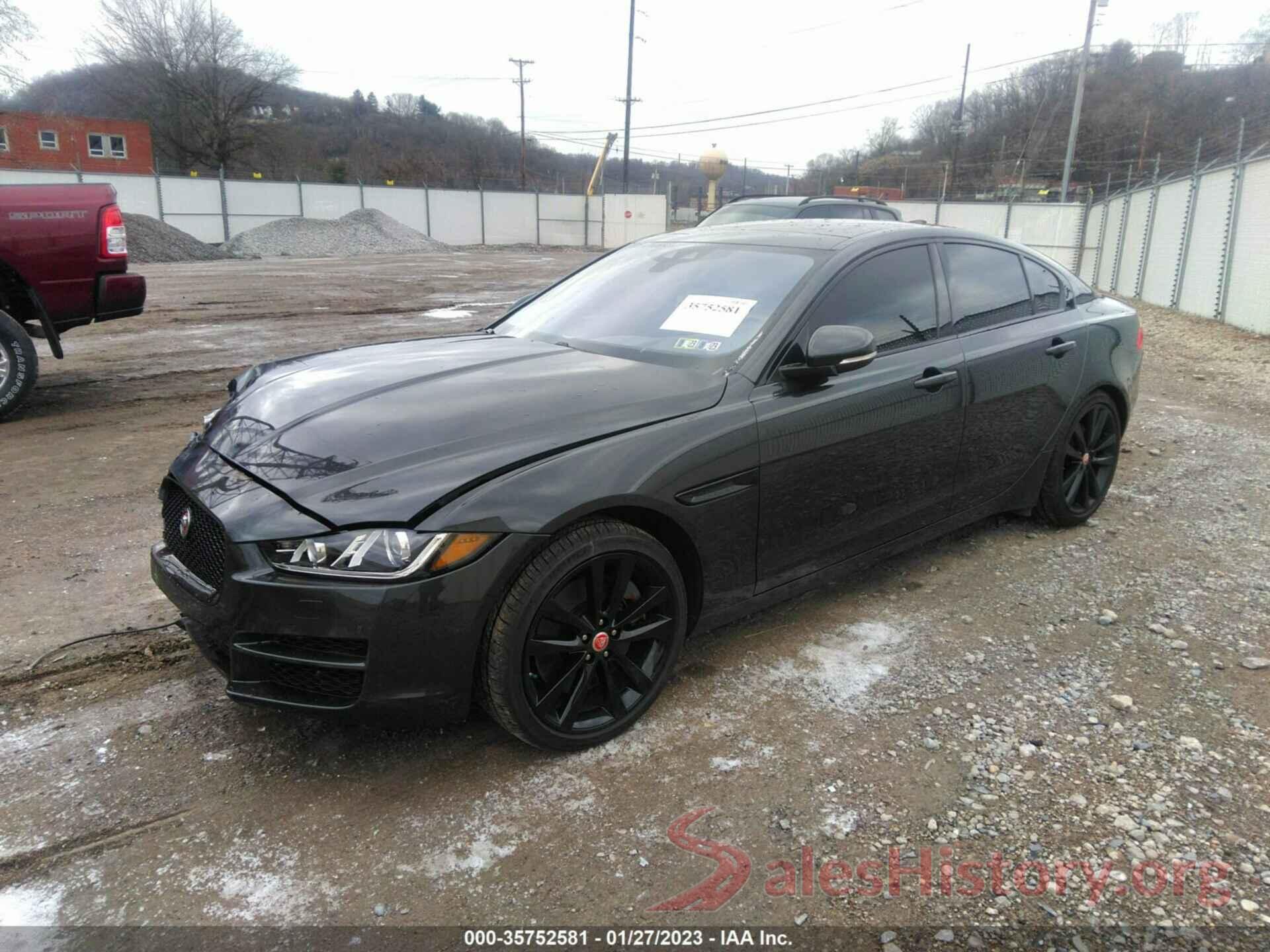 SAJAK4BV9HA965848 2017 JAGUAR XE