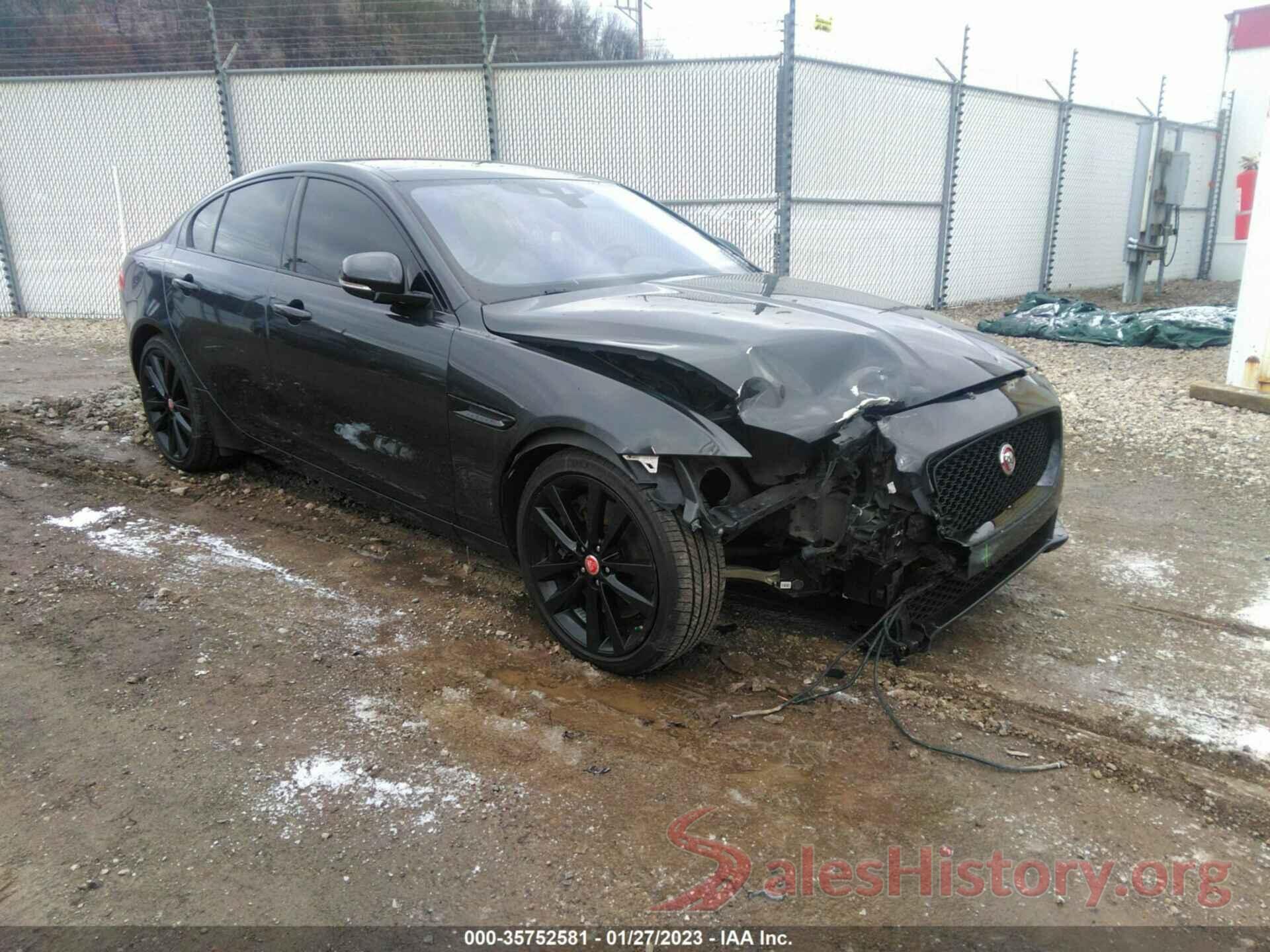 SAJAK4BV9HA965848 2017 JAGUAR XE