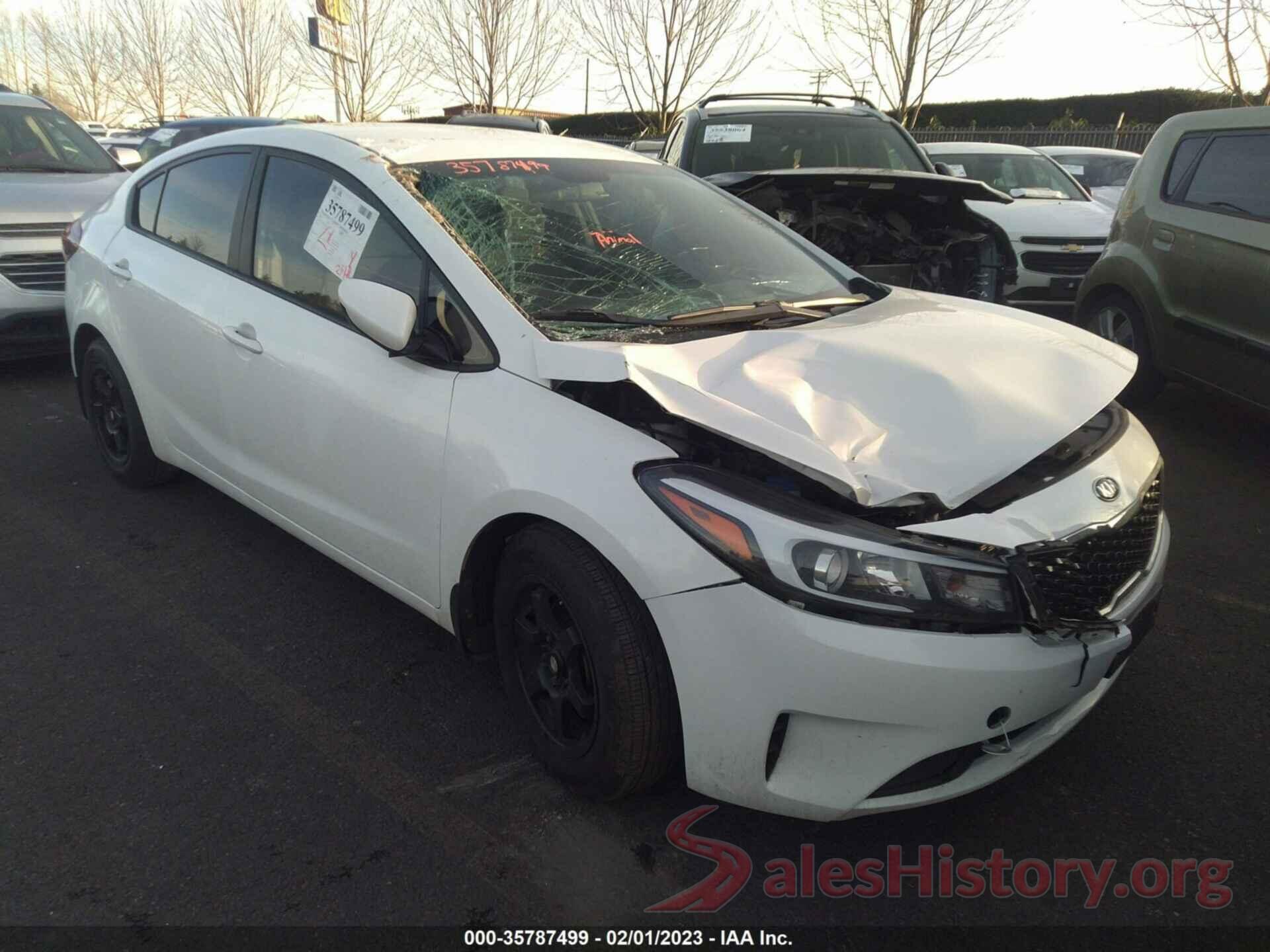 3KPFL4A72JE195354 2018 KIA FORTE