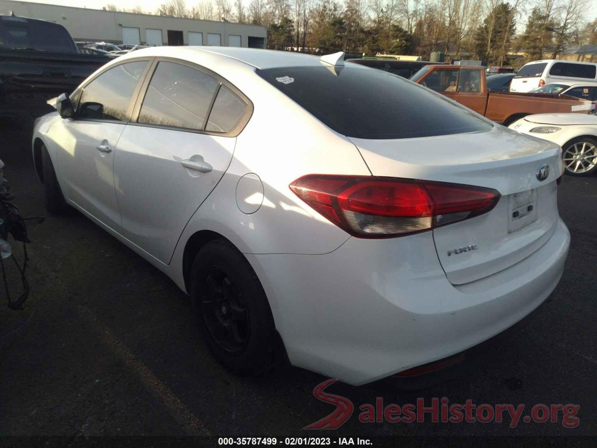 3KPFL4A72JE195354 2018 KIA FORTE