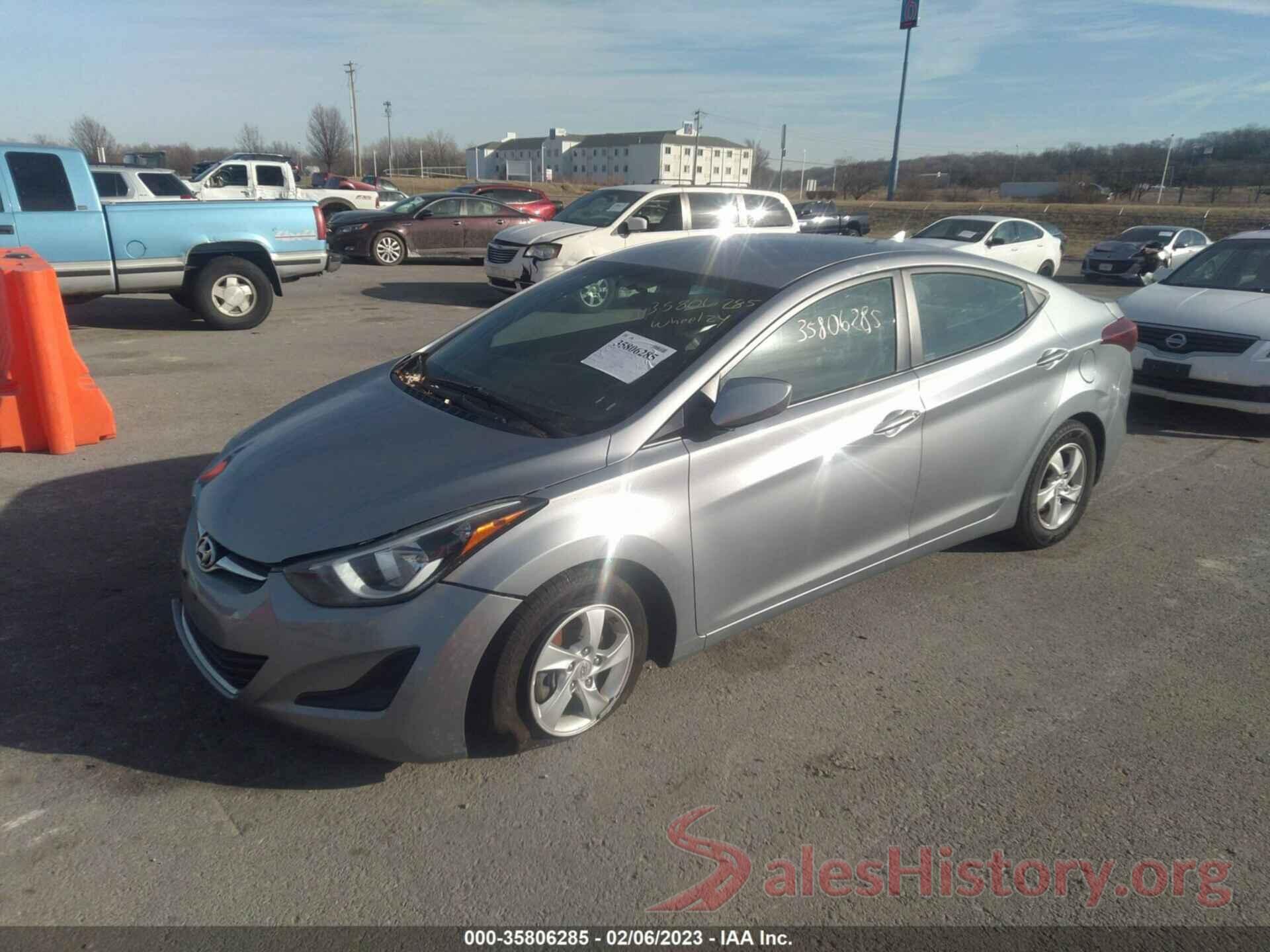 5NPDH4AE9FH579593 2015 HYUNDAI ELANTRA