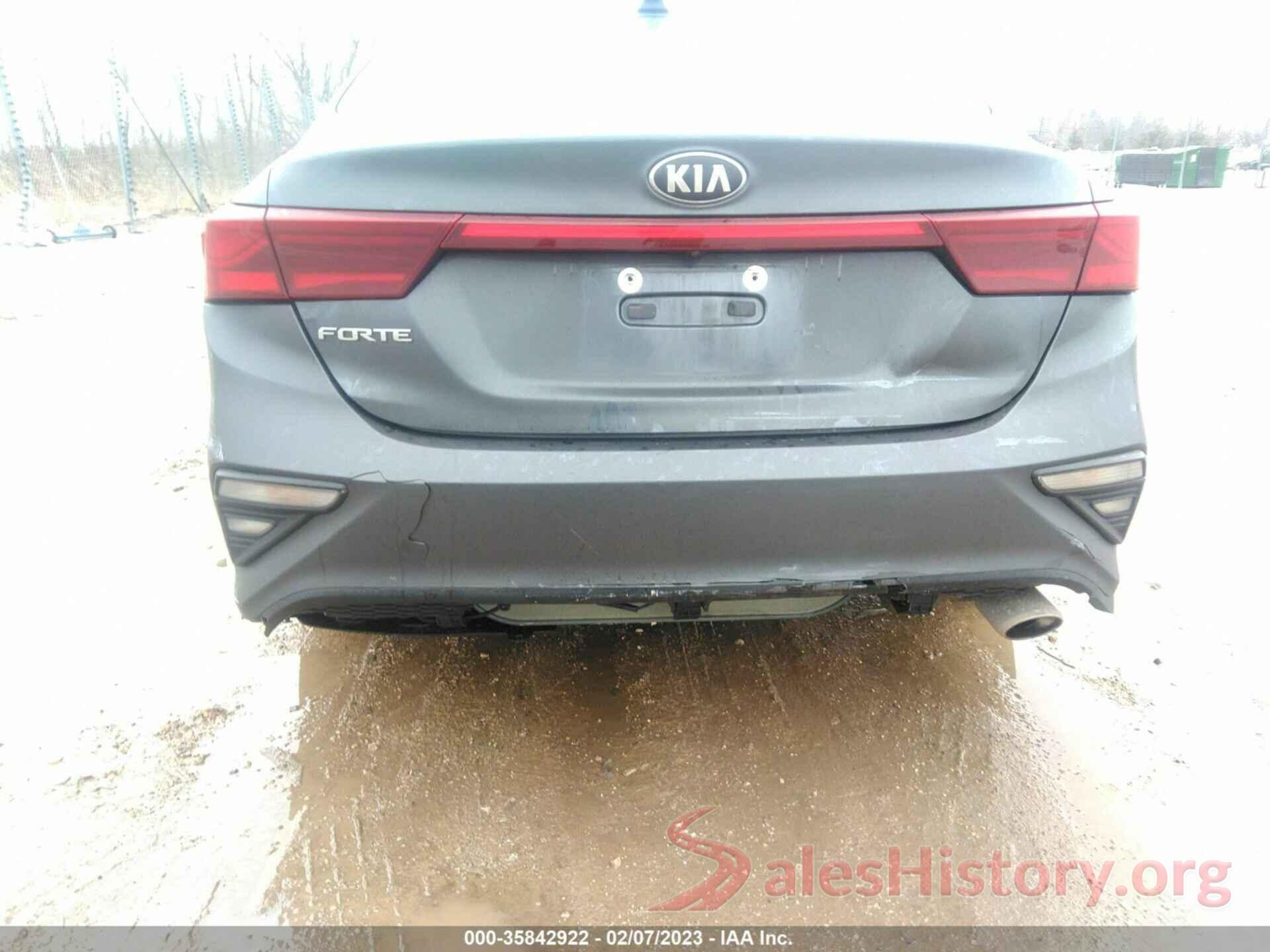 3KPF24AD1KE121725 2019 KIA FORTE